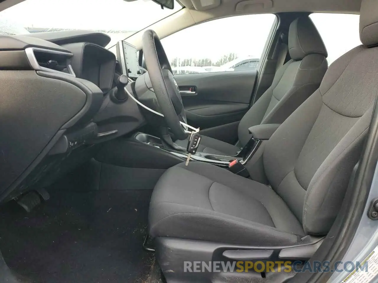 7 Photograph of a damaged car 5YFEPRAE3LP101947 TOYOTA COROLLA 2020