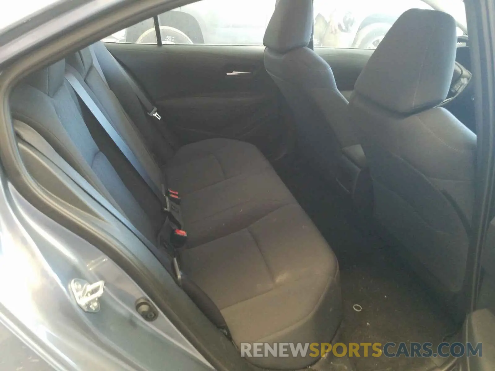 6 Photograph of a damaged car 5YFEPRAE3LP103200 TOYOTA COROLLA 2020