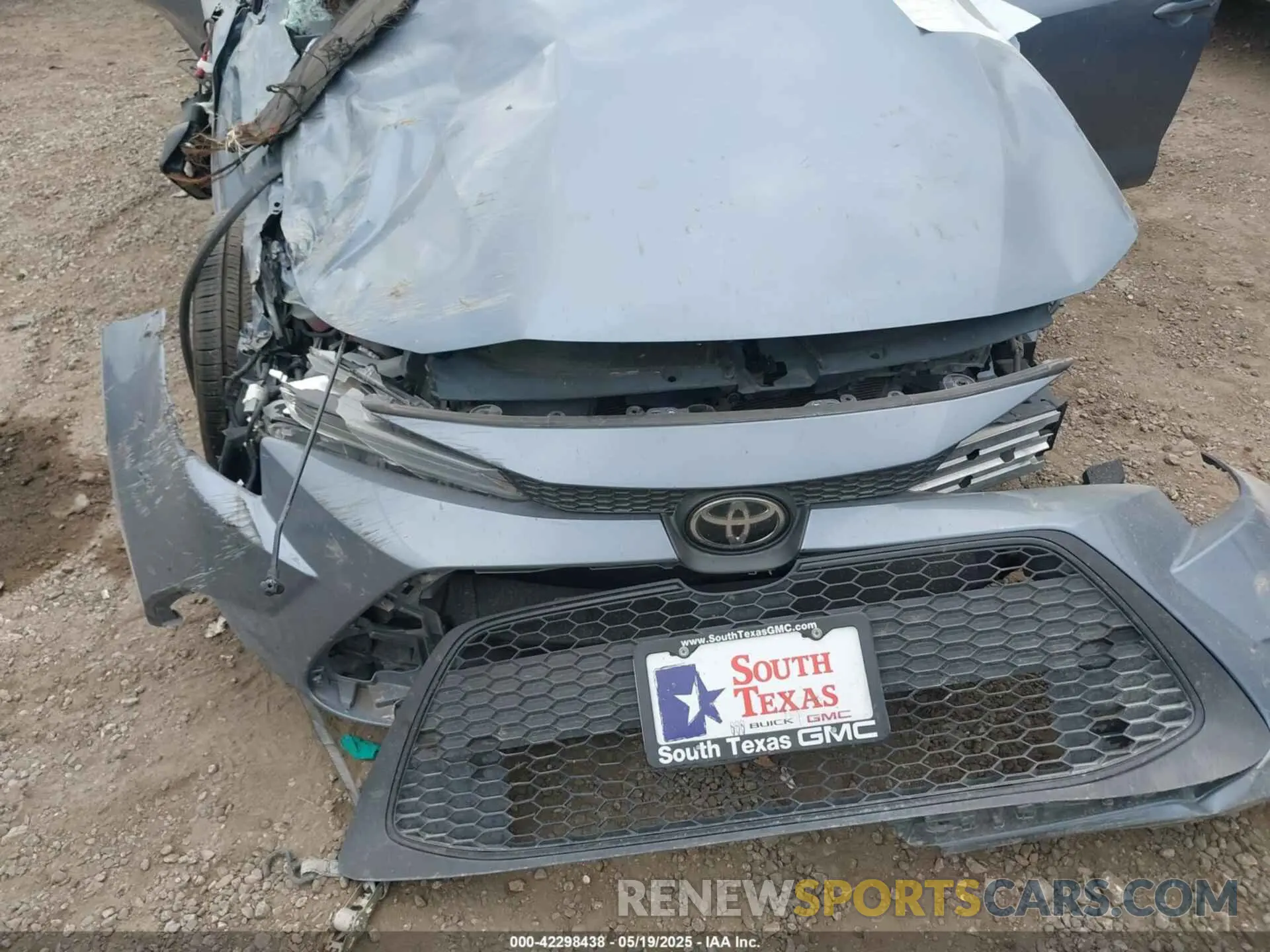 6 Photograph of a damaged car 5YFEPRAE3LP107621 TOYOTA COROLLA 2020