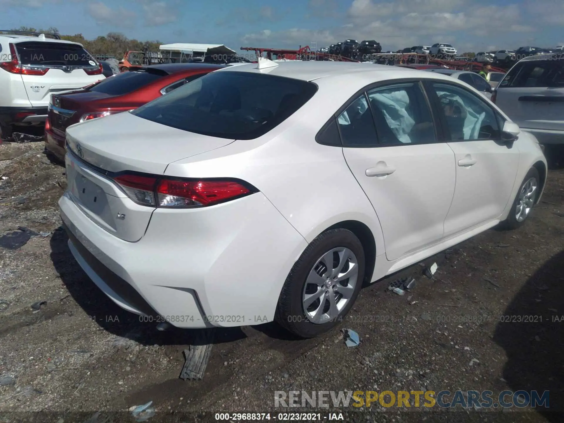 4 Photograph of a damaged car 5YFEPRAE3LP109434 TOYOTA COROLLA 2020