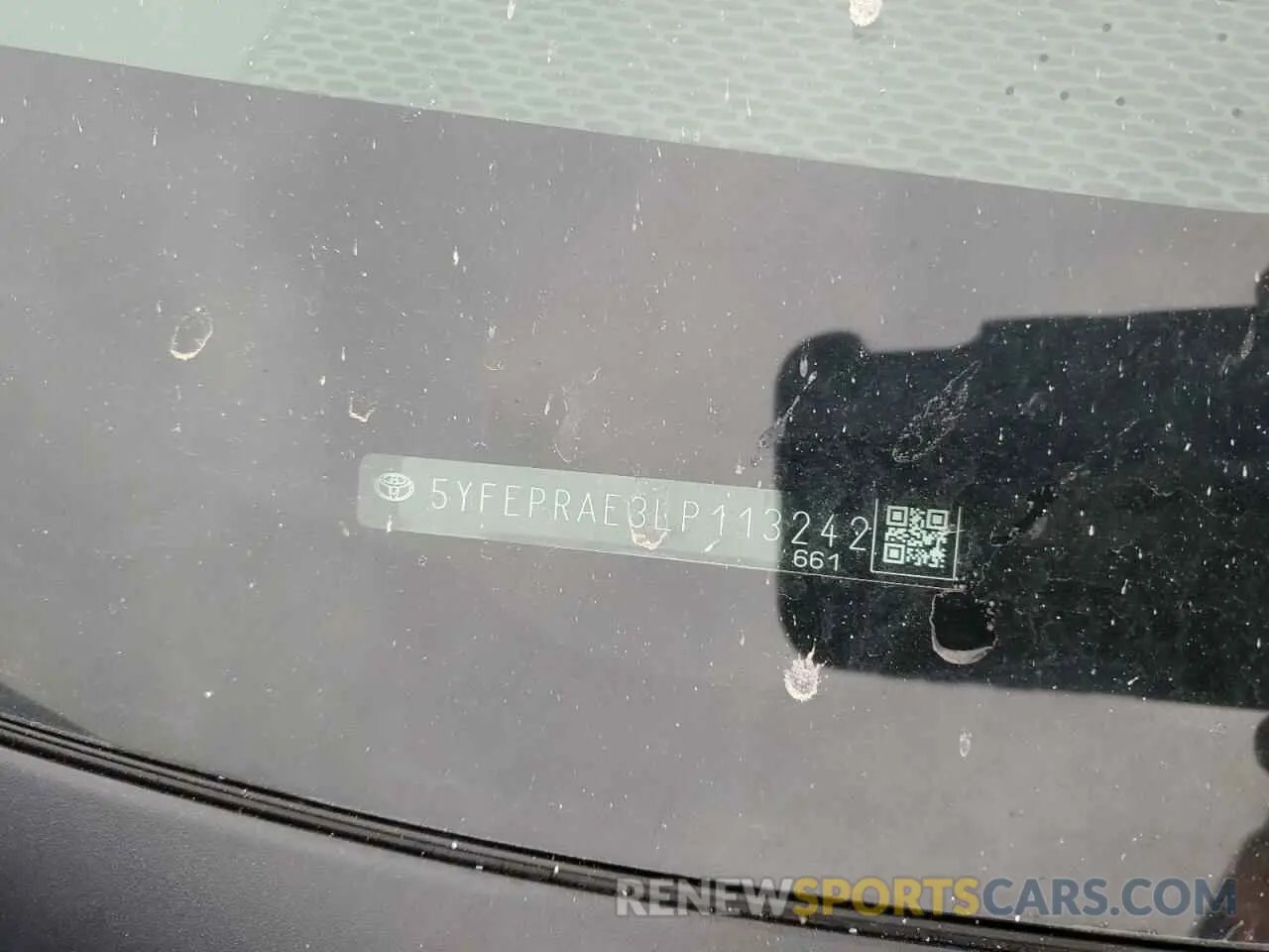 14 Photograph of a damaged car 5YFEPRAE3LP113242 TOYOTA COROLLA 2020