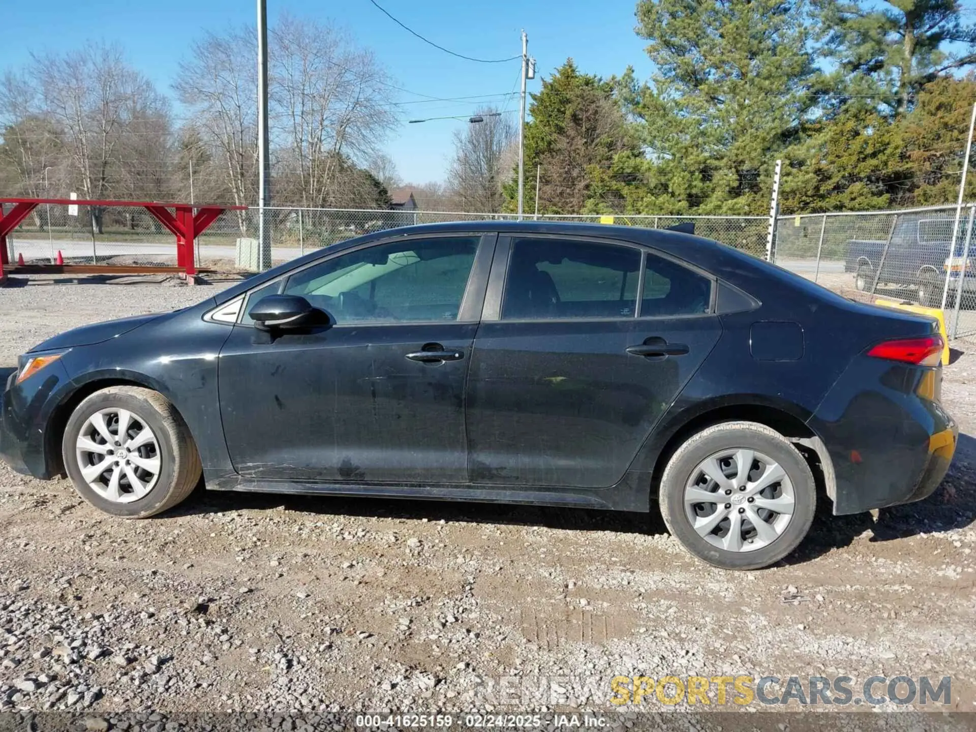 14 Photograph of a damaged car 5YFEPRAE3LP114858 TOYOTA COROLLA 2020