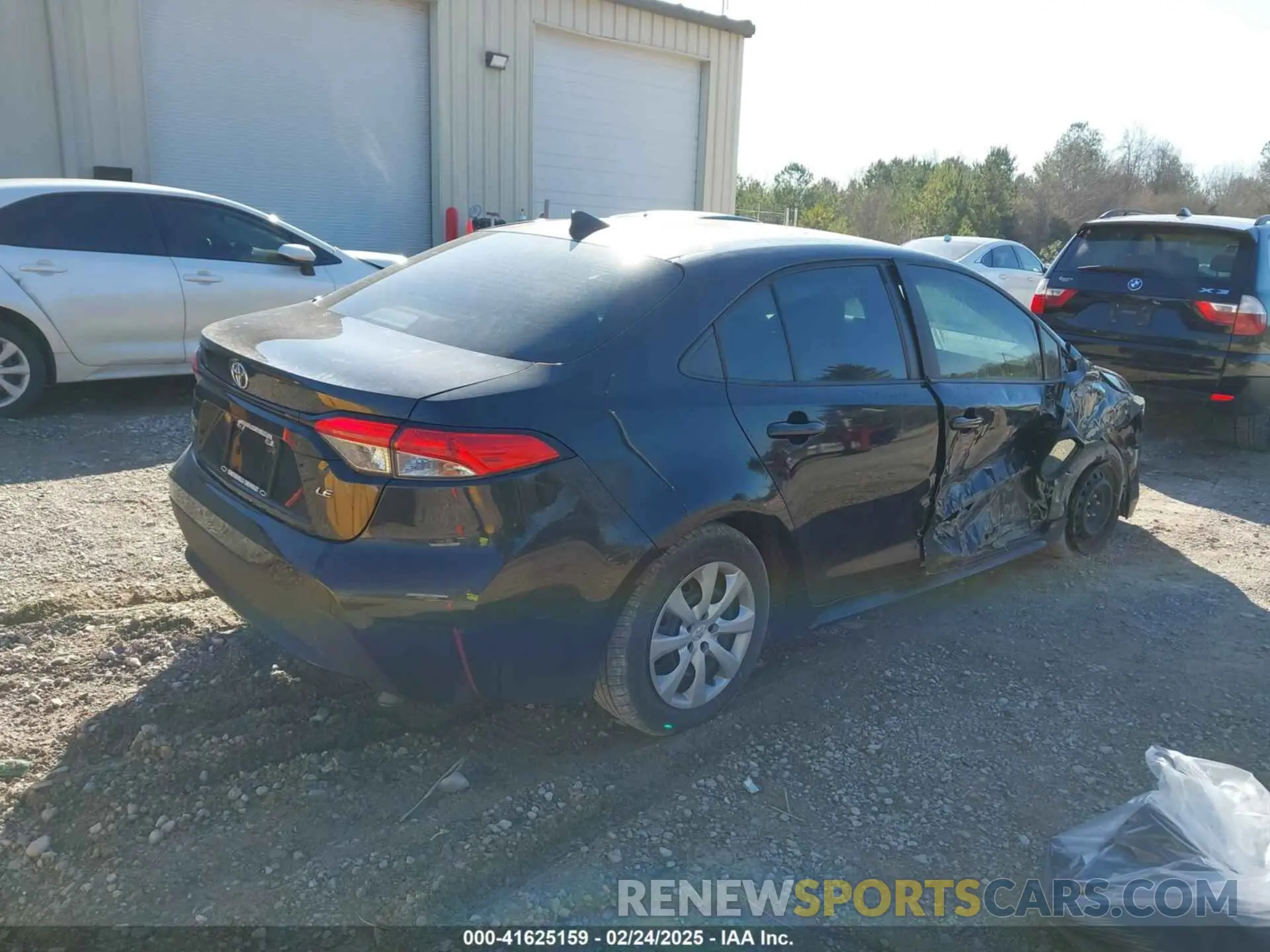 4 Photograph of a damaged car 5YFEPRAE3LP114858 TOYOTA COROLLA 2020