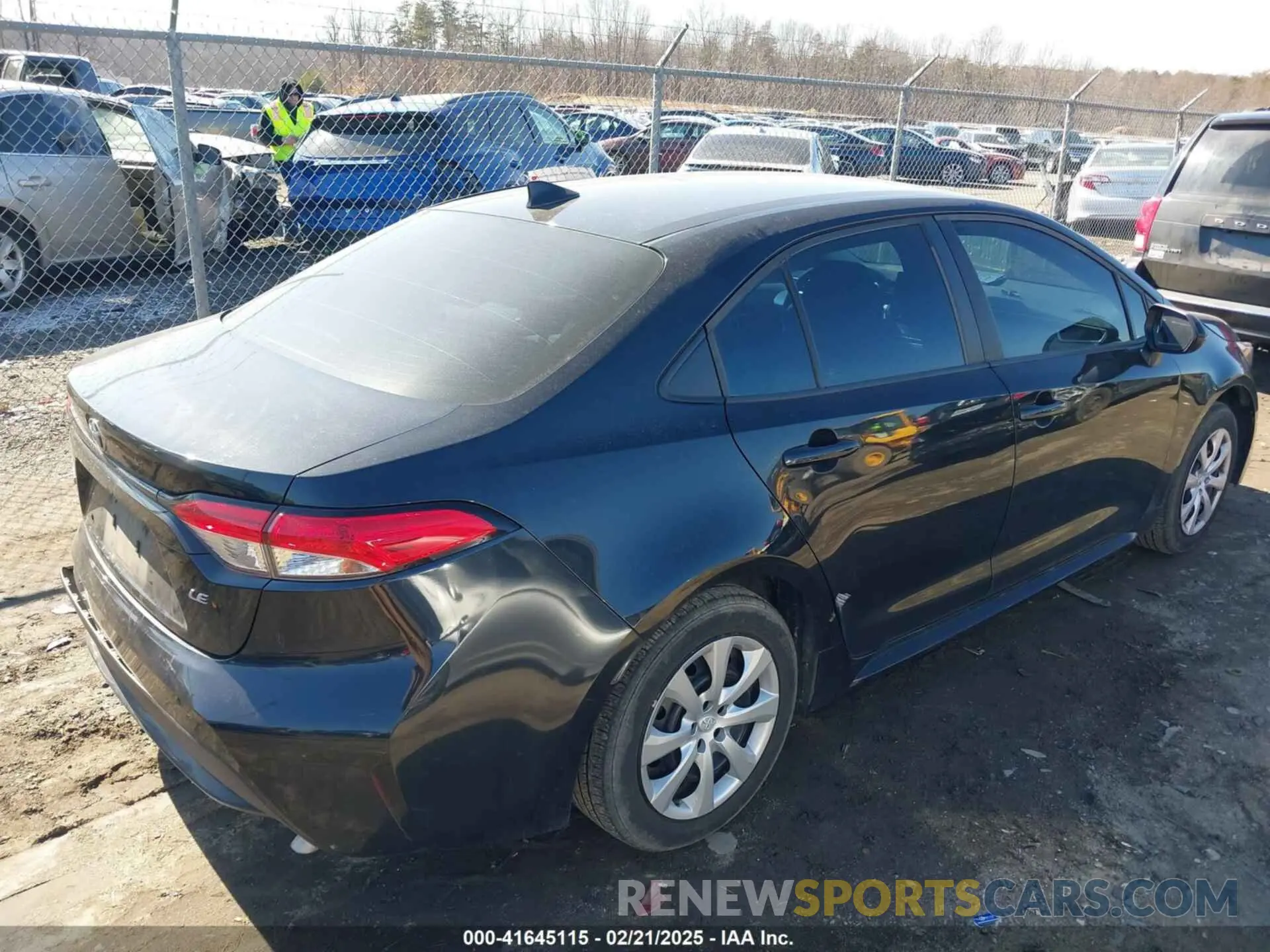 4 Photograph of a damaged car 5YFEPRAE3LP126010 TOYOTA COROLLA 2020