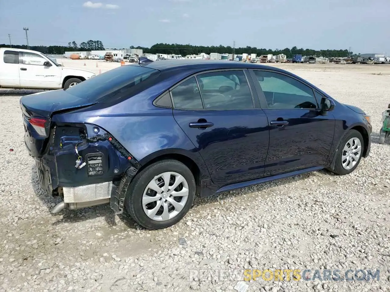 3 Photograph of a damaged car 5YFEPRAE3LP126993 TOYOTA COROLLA 2020