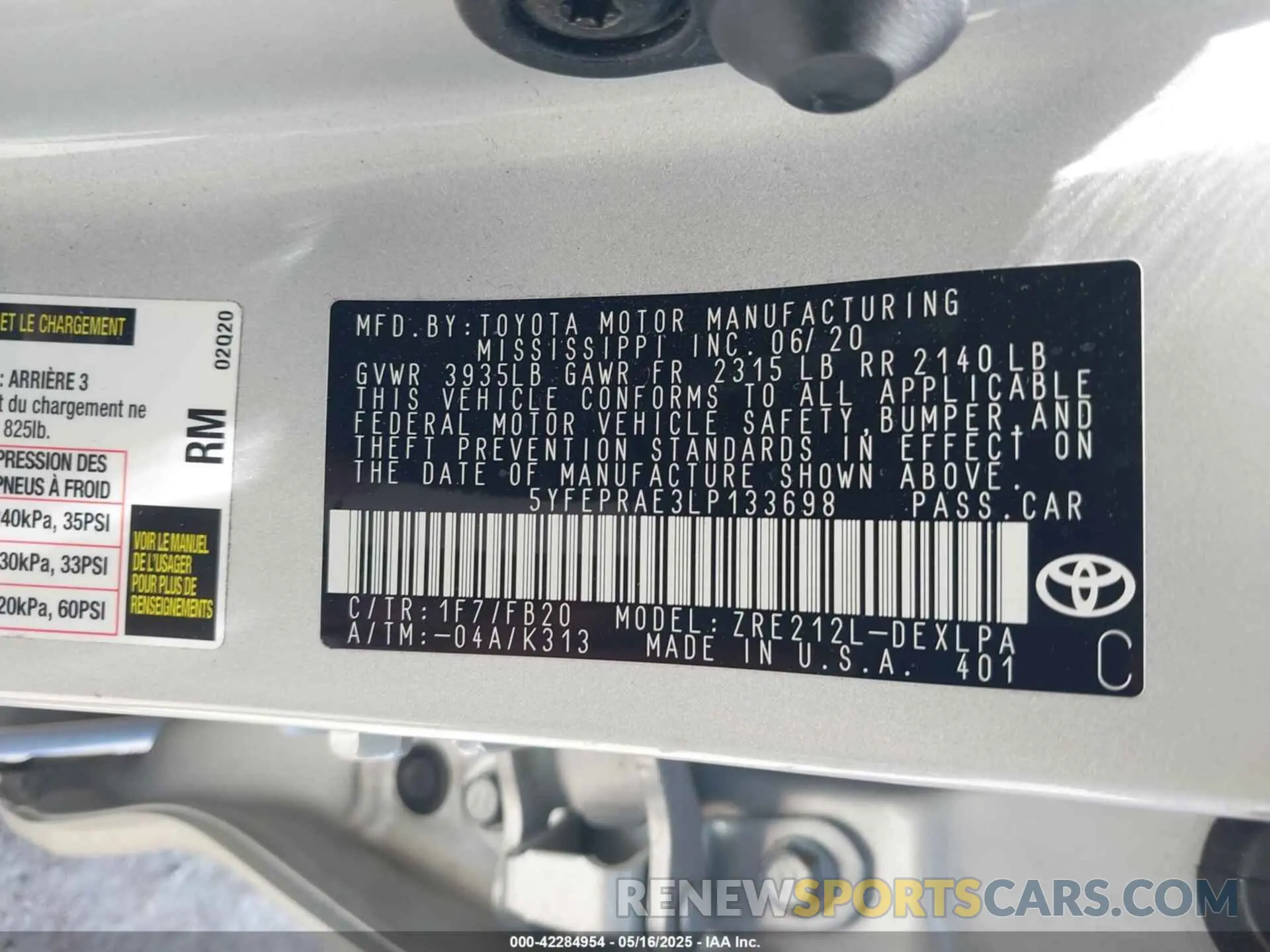 9 Photograph of a damaged car 5YFEPRAE3LP133698 TOYOTA COROLLA 2020