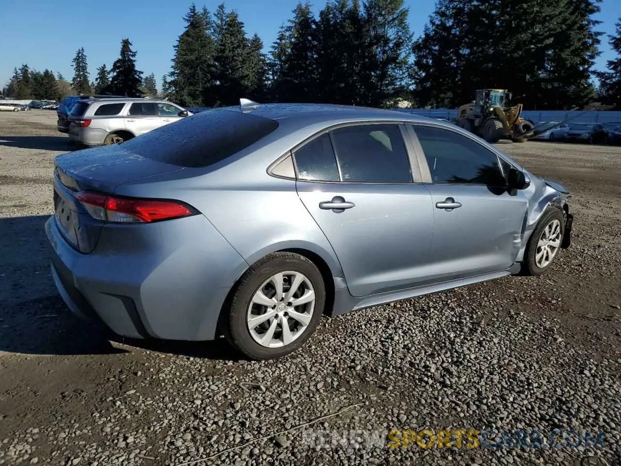 3 Photograph of a damaged car 5YFEPRAE3LP134088 TOYOTA COROLLA 2020