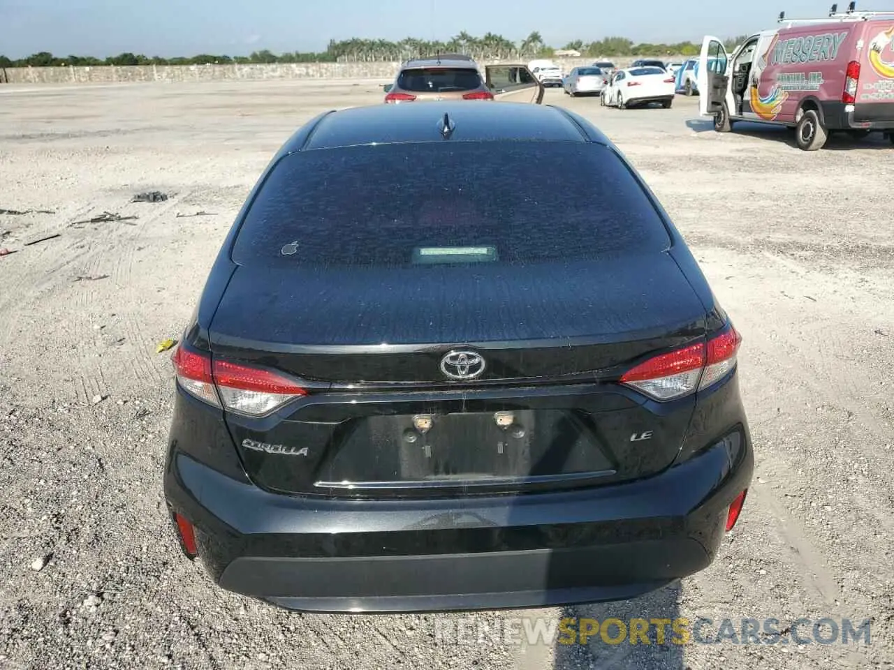 6 Photograph of a damaged car 5YFEPRAE4LP059689 TOYOTA COROLLA 2020