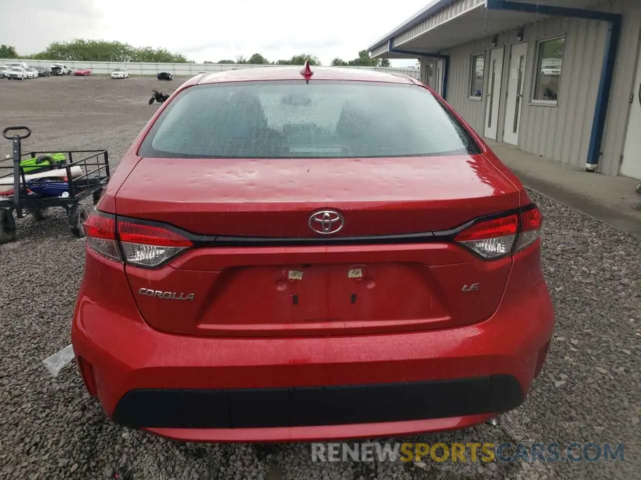 6 Photograph of a damaged car 5YFEPRAE4LP073138 TOYOTA COROLLA 2020