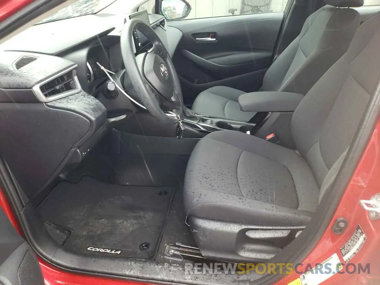 7 Photograph of a damaged car 5YFEPRAE4LP073138 TOYOTA COROLLA 2020