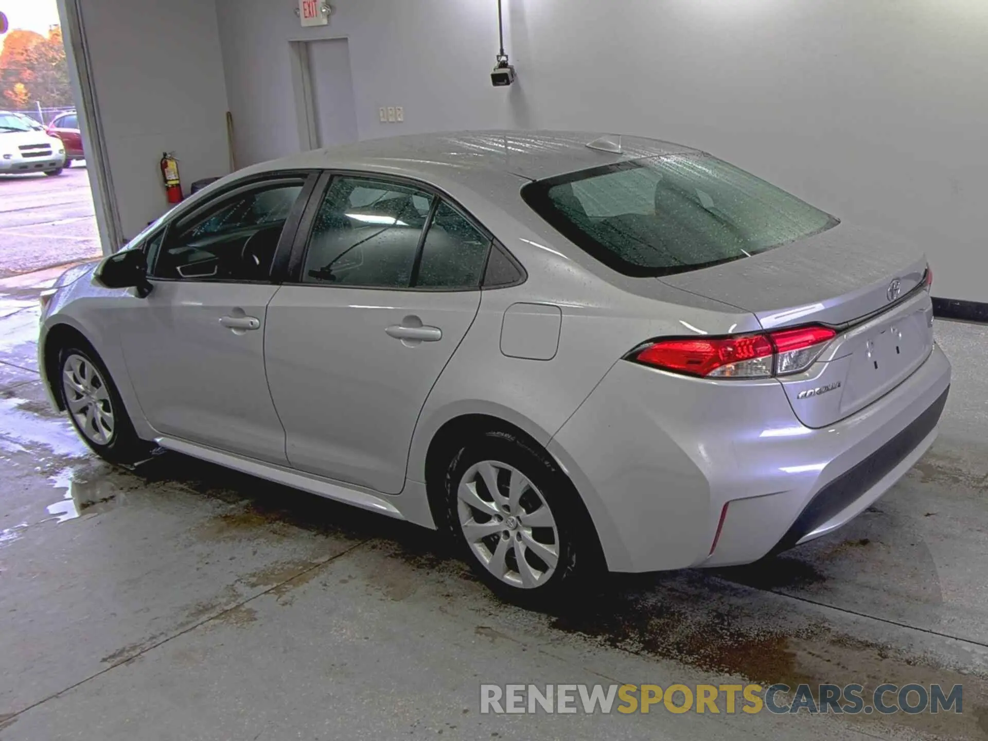 27 Photograph of a damaged car 5YFEPRAE4LP073804 TOYOTA COROLLA 2020