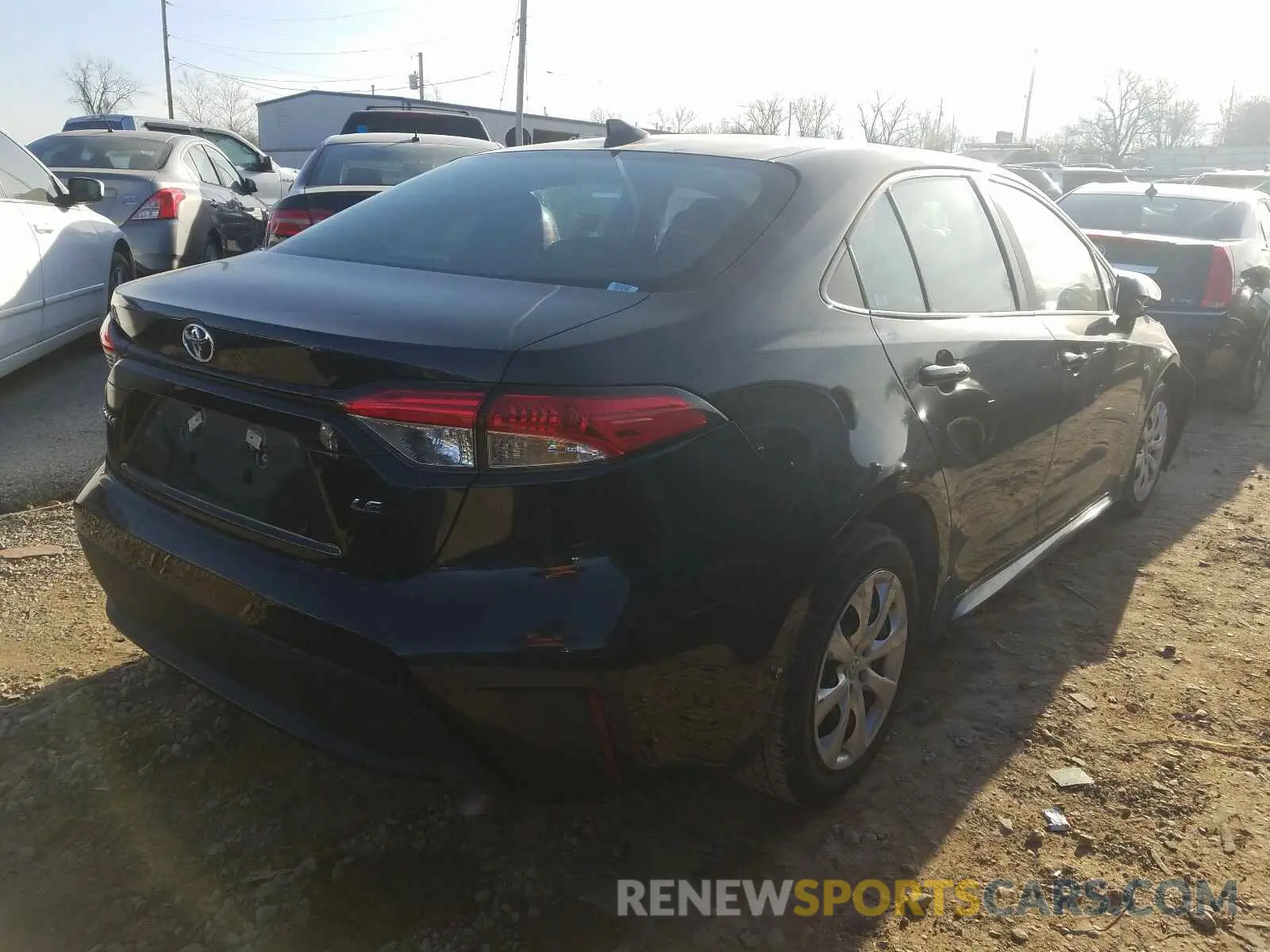 4 Photograph of a damaged car 5YFEPRAE4LP075052 TOYOTA COROLLA 2020
