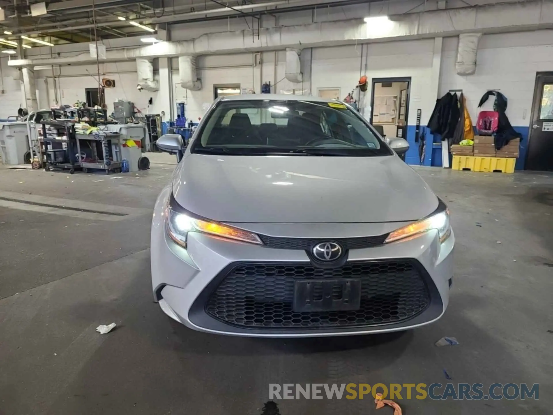 15 Photograph of a damaged car 5YFEPRAE4LP083202 TOYOTA COROLLA 2020
