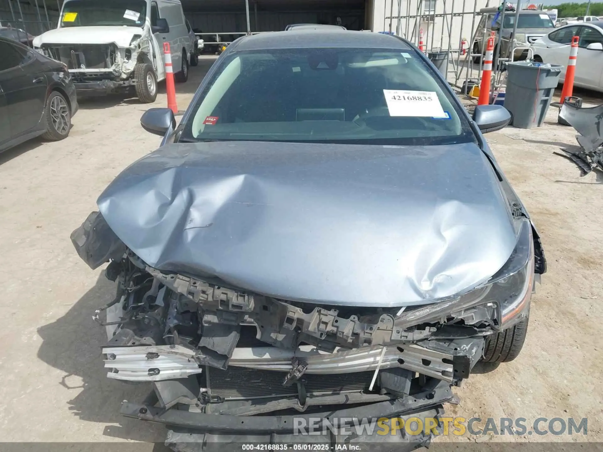 12 Photograph of a damaged car 5YFEPRAE4LP088187 TOYOTA COROLLA 2020