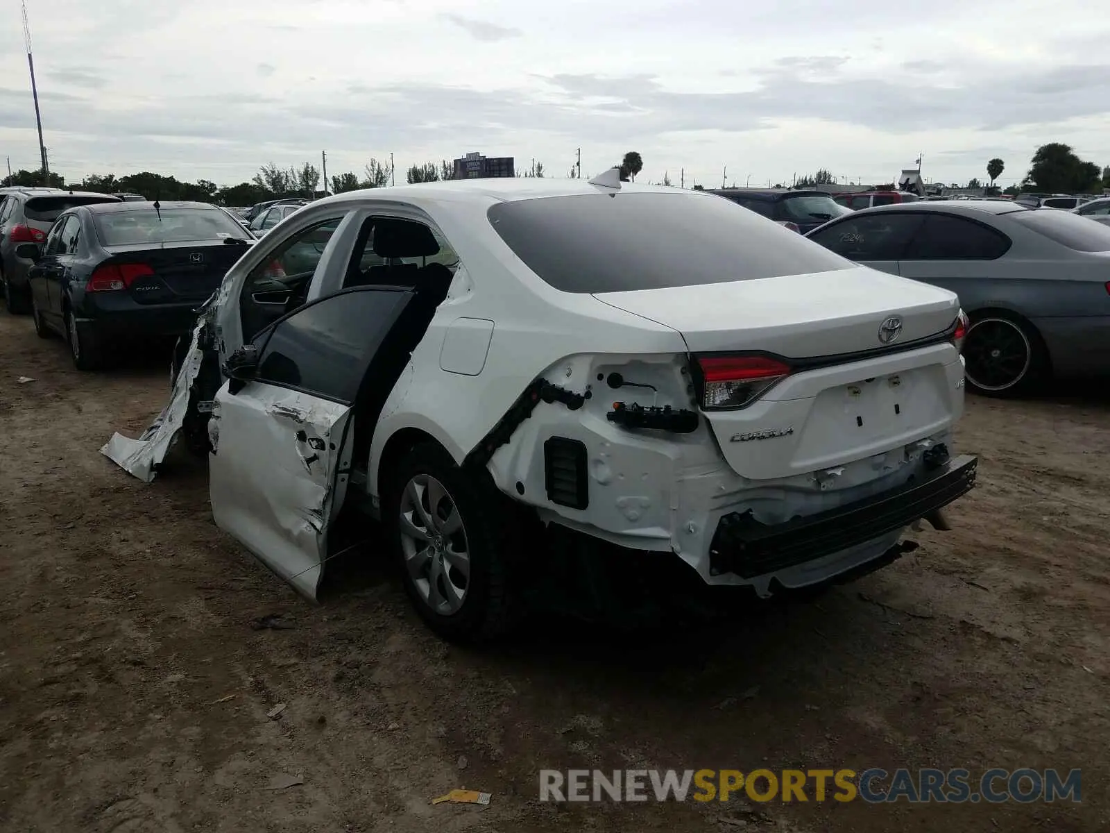3 Фотография поврежденного автомобиля 5YFEPRAE4LP094586 TOYOTA COROLLA 2020