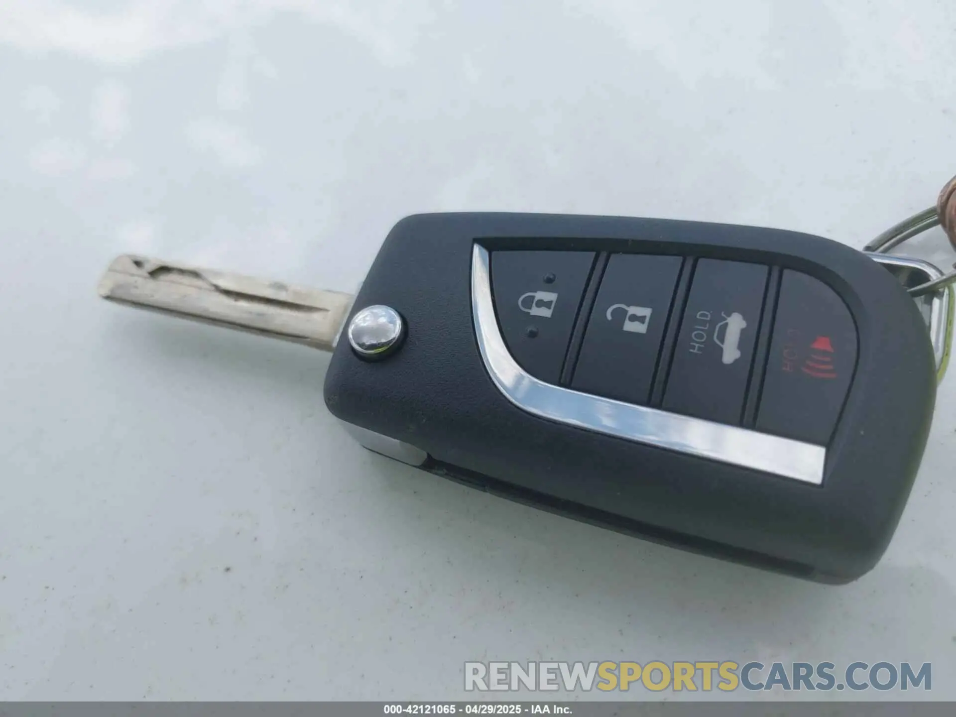11 Фотография поврежденного автомобиля 5YFEPRAE4LP095592 TOYOTA COROLLA 2020