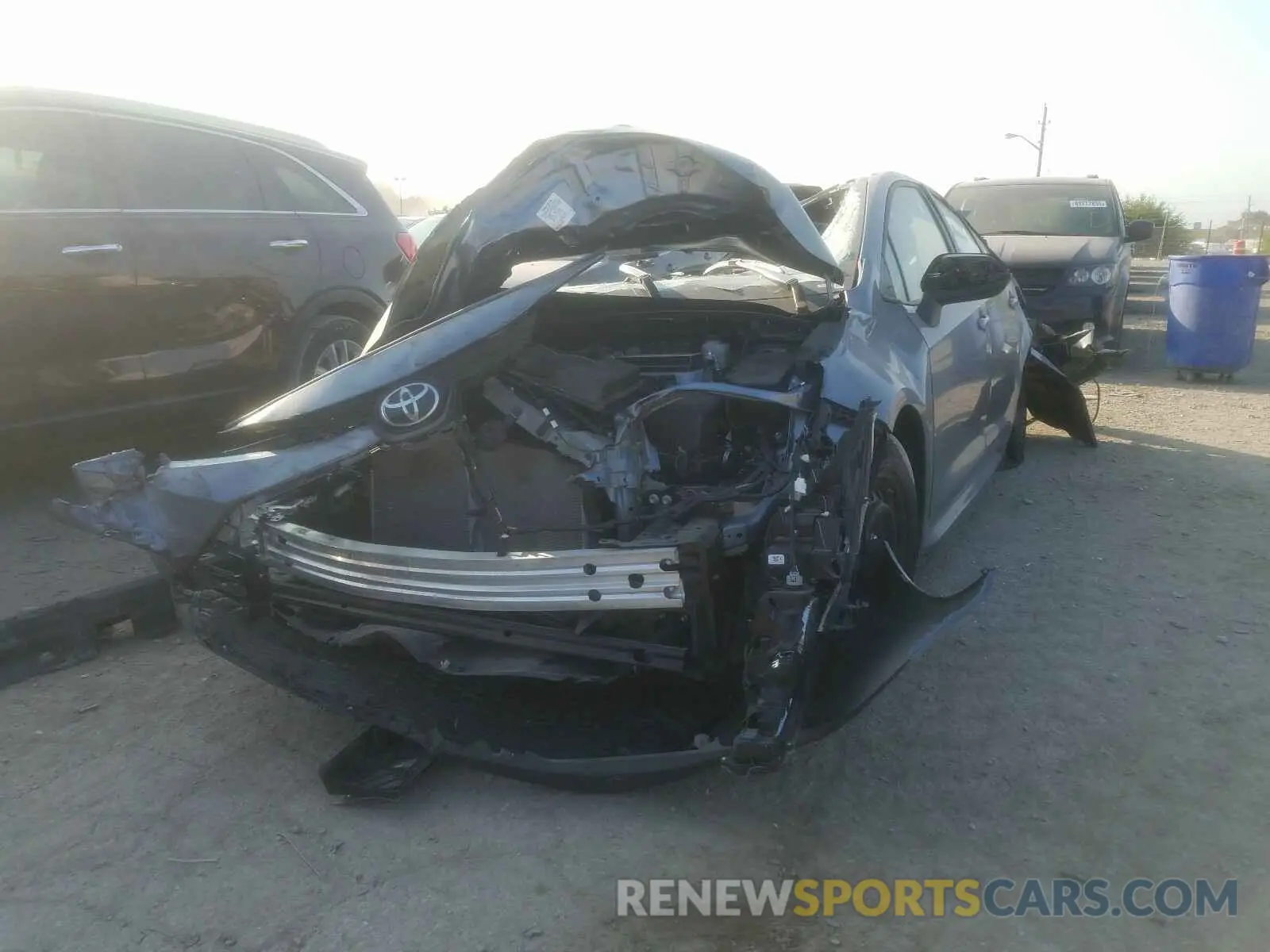 2 Photograph of a damaged car 5YFEPRAE4LP098203 TOYOTA COROLLA 2020
