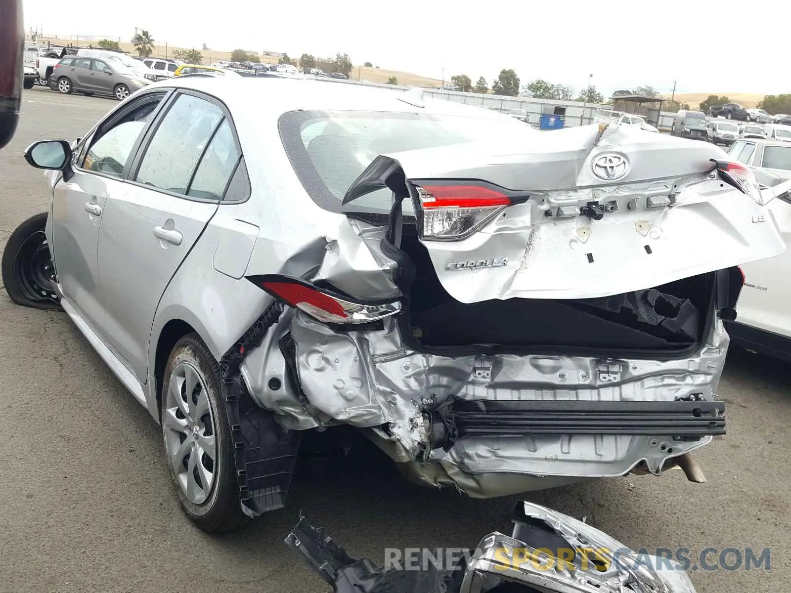 3 Photograph of a damaged car 5YFEPRAE4LP110706 TOYOTA COROLLA 2020