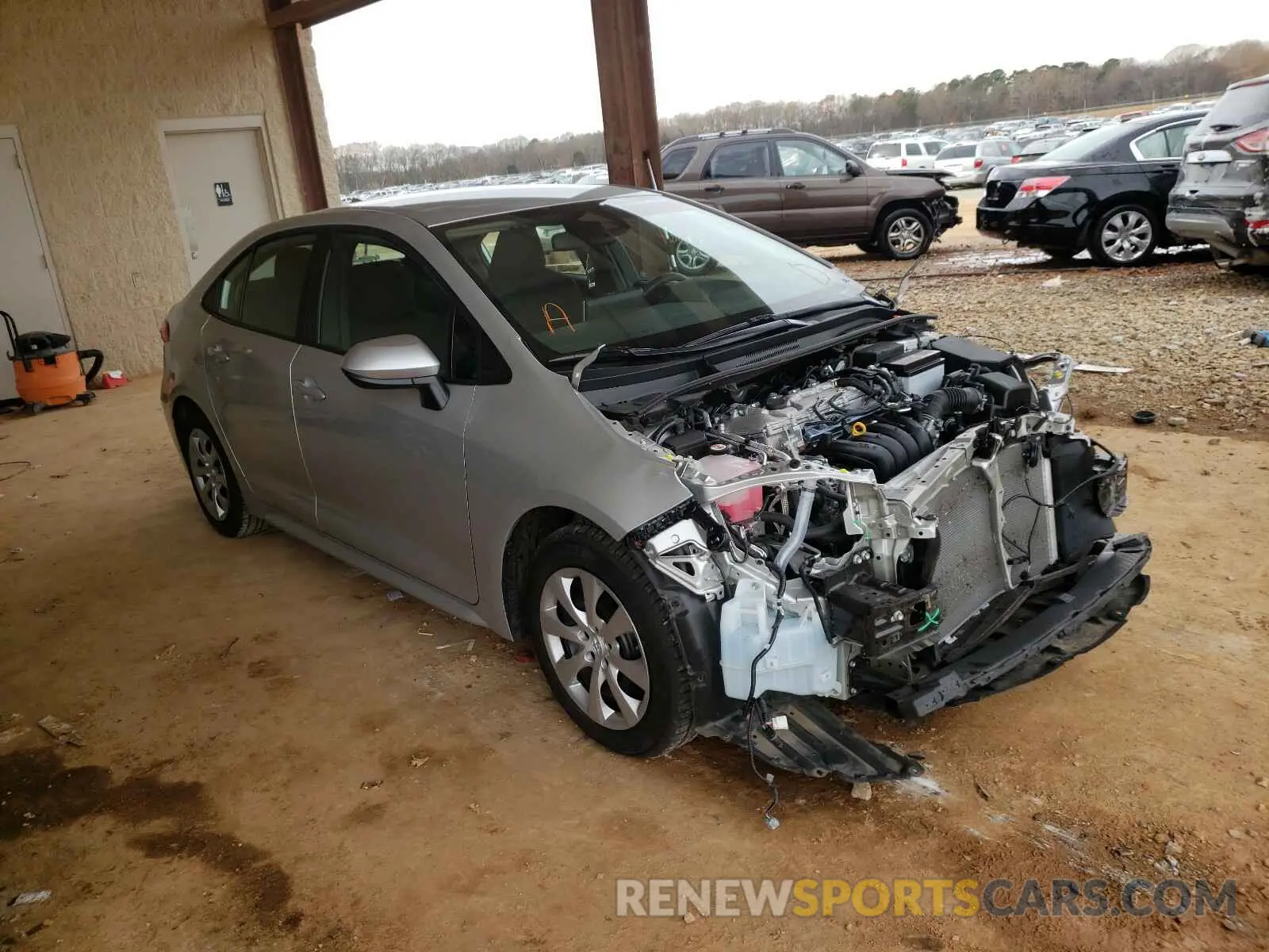 1 Photograph of a damaged car 5YFEPRAE5LP041458 TOYOTA COROLLA 2020
