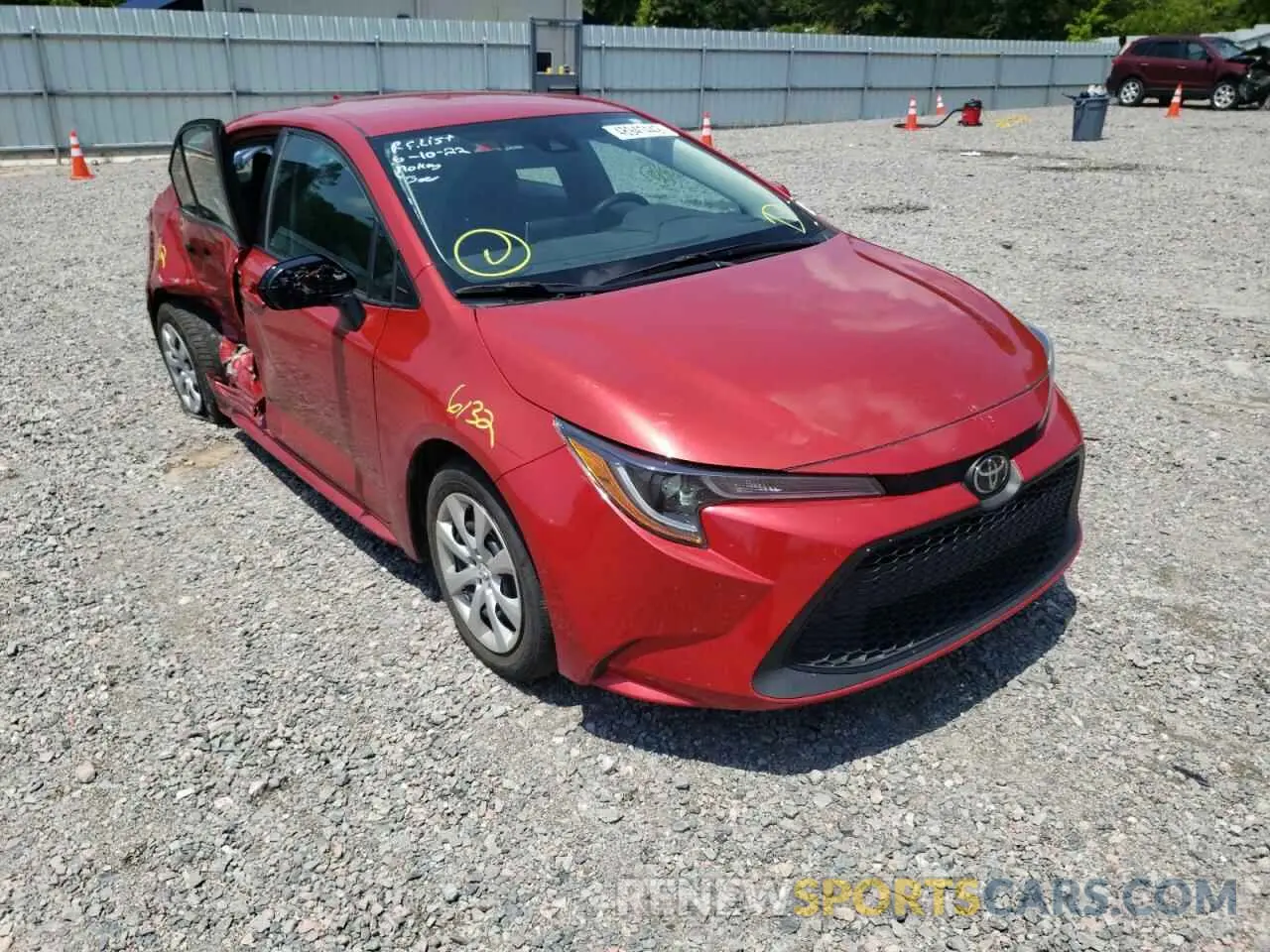 1 Photograph of a damaged car 5YFEPRAE5LP058955 TOYOTA COROLLA 2020