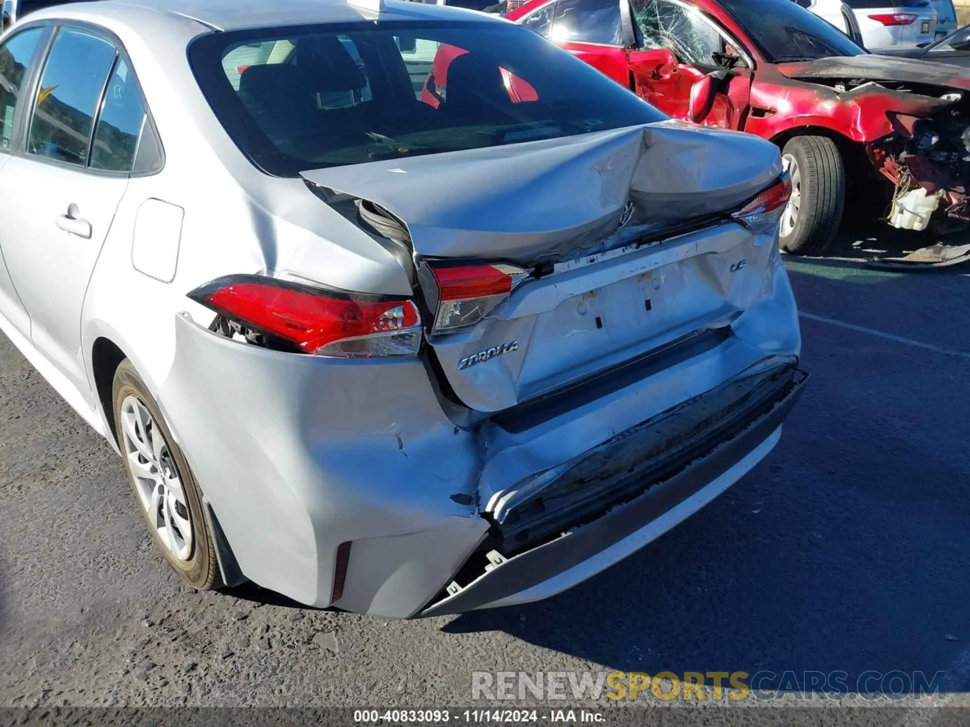 6 Photograph of a damaged car 5YFEPRAE5LP069714 TOYOTA COROLLA 2020