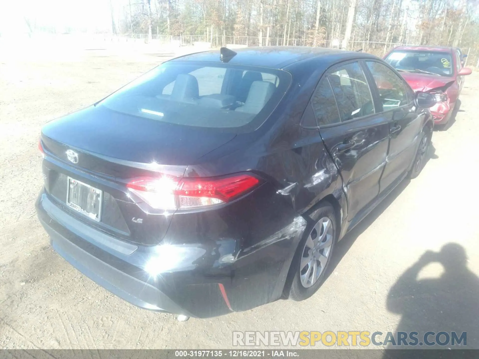 4 Photograph of a damaged car 5YFEPRAE5LP084035 TOYOTA COROLLA 2020