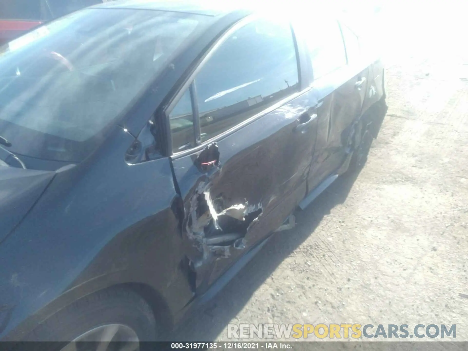 6 Photograph of a damaged car 5YFEPRAE5LP084035 TOYOTA COROLLA 2020