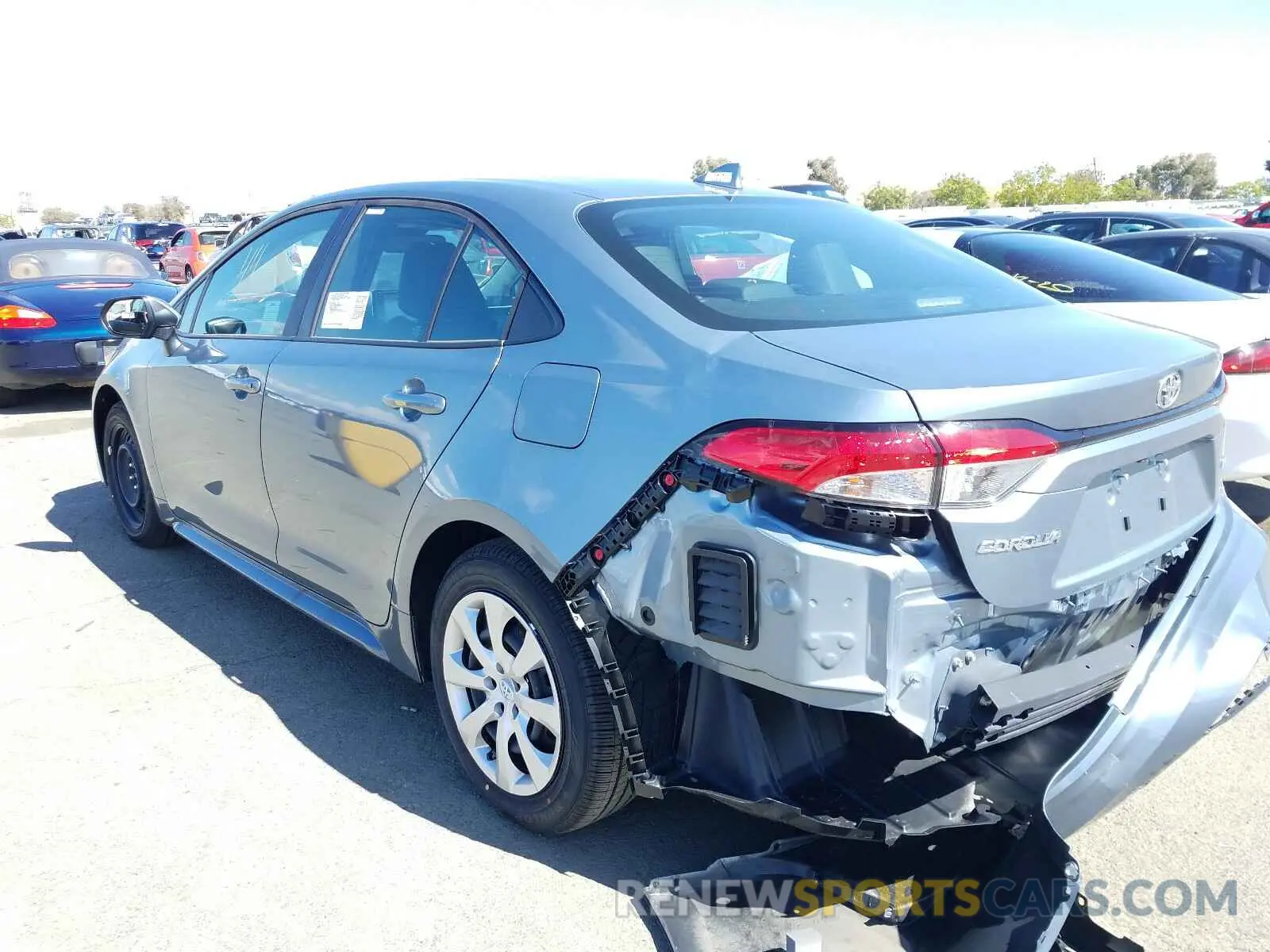 3 Photograph of a damaged car 5YFEPRAE5LP087548 TOYOTA COROLLA 2020