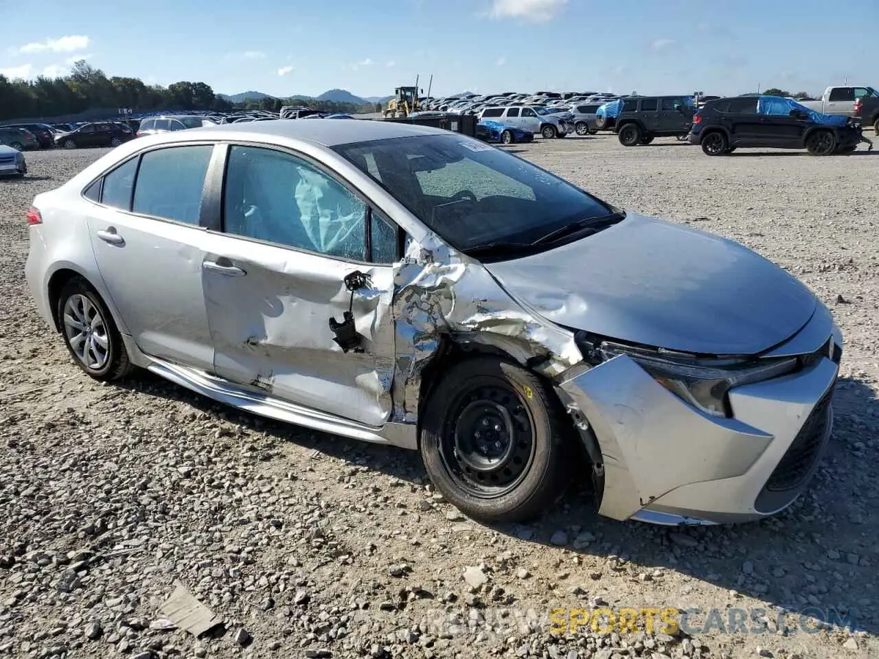 4 Photograph of a damaged car 5YFEPRAE5LP098825 TOYOTA COROLLA 2020
