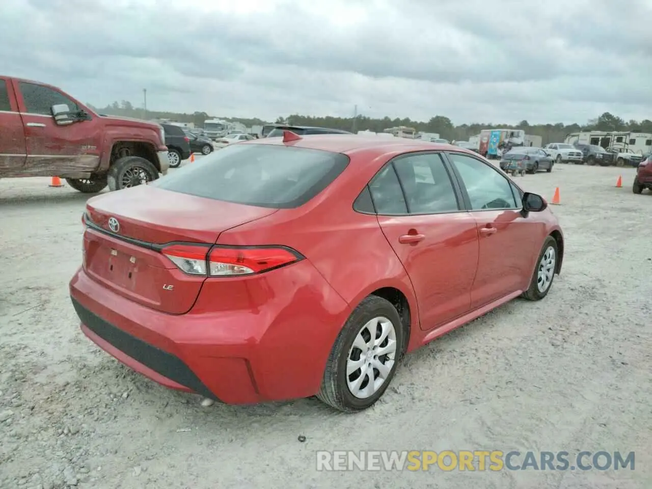 4 Photograph of a damaged car 5YFEPRAE5LP099635 TOYOTA COROLLA 2020