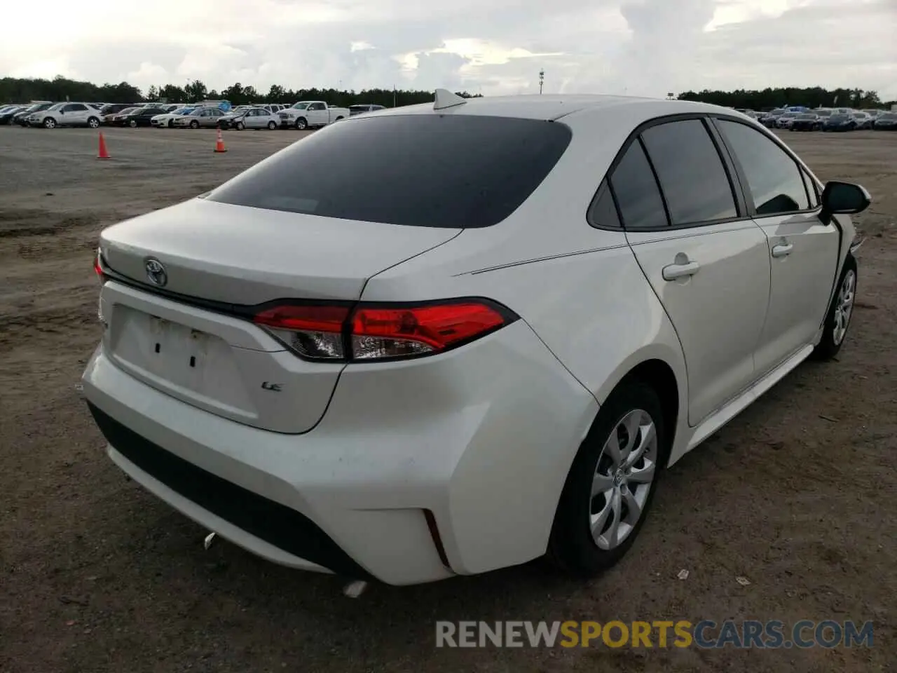 4 Photograph of a damaged car 5YFEPRAE5LP099747 TOYOTA COROLLA 2020