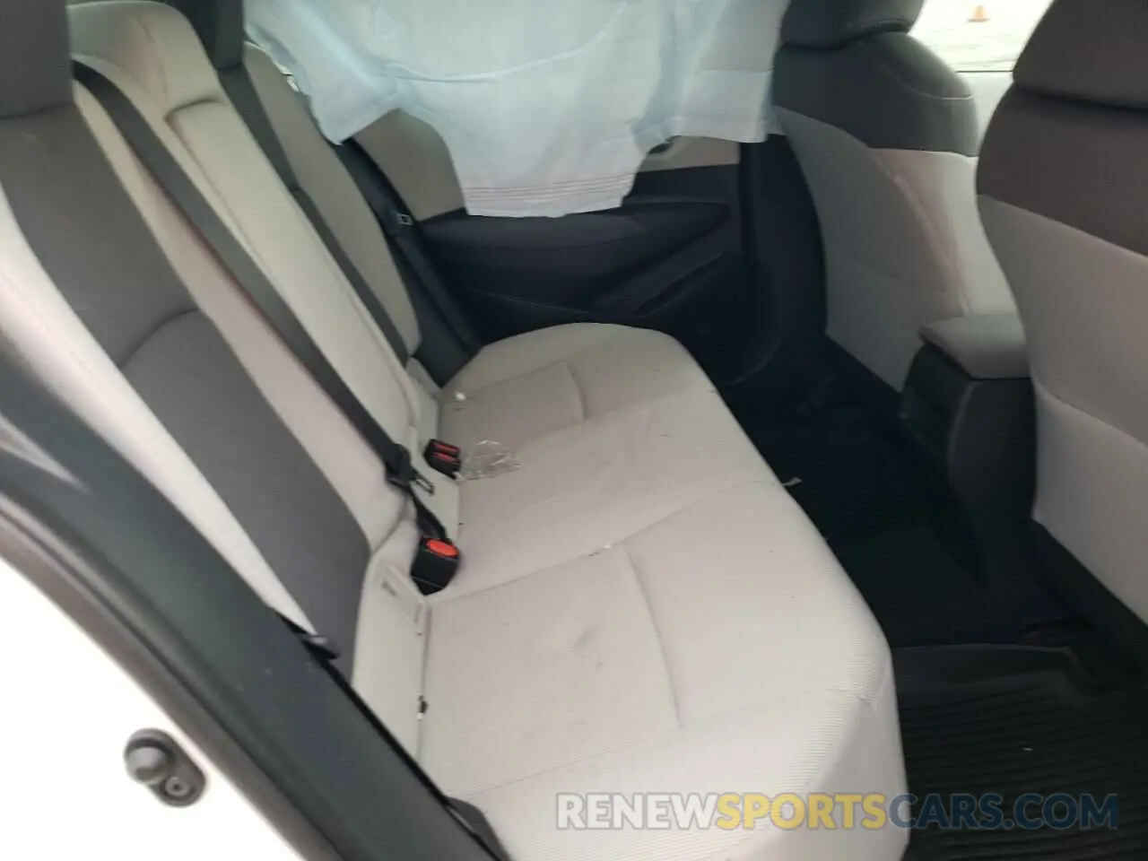 6 Photograph of a damaged car 5YFEPRAE5LP099747 TOYOTA COROLLA 2020