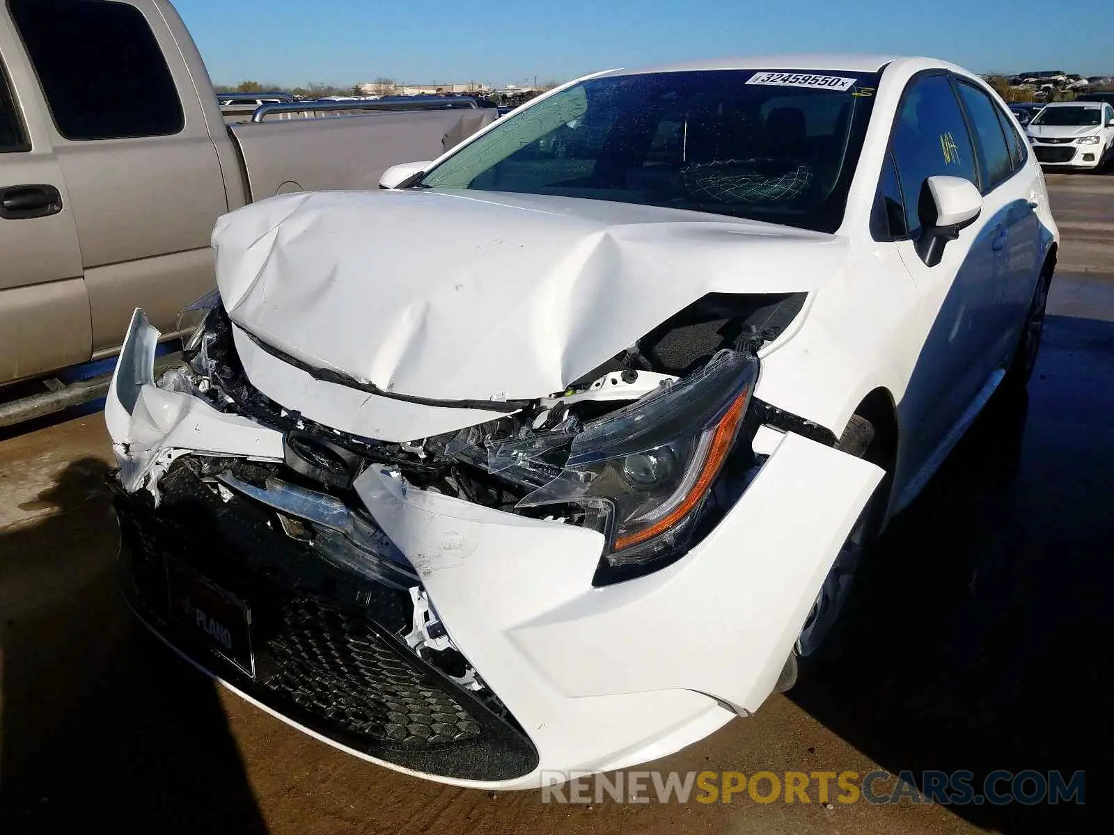2 Photograph of a damaged car 5YFEPRAE5LP102579 TOYOTA COROLLA 2020