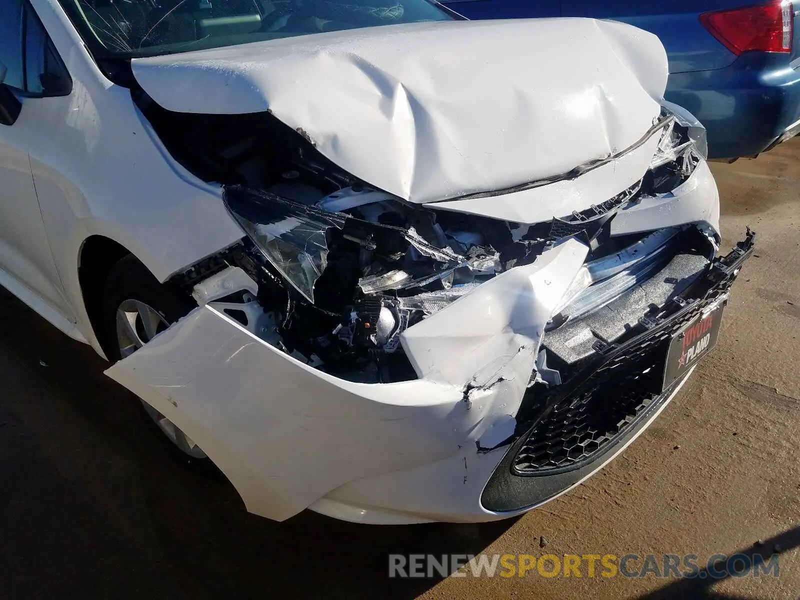 9 Photograph of a damaged car 5YFEPRAE5LP102579 TOYOTA COROLLA 2020
