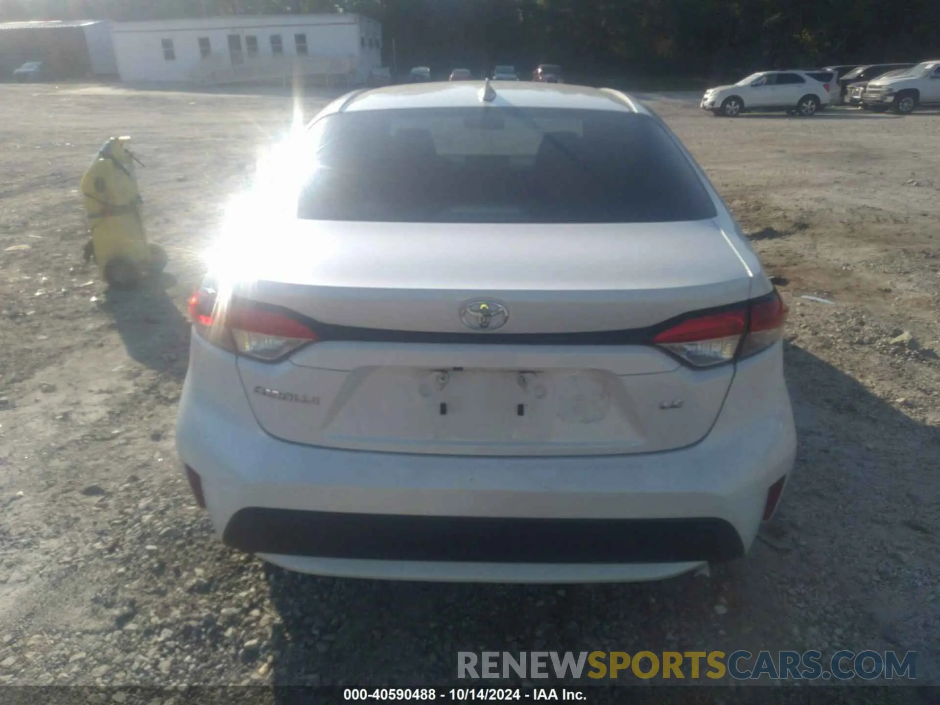 16 Photograph of a damaged car 5YFEPRAE5LP109337 TOYOTA COROLLA 2020