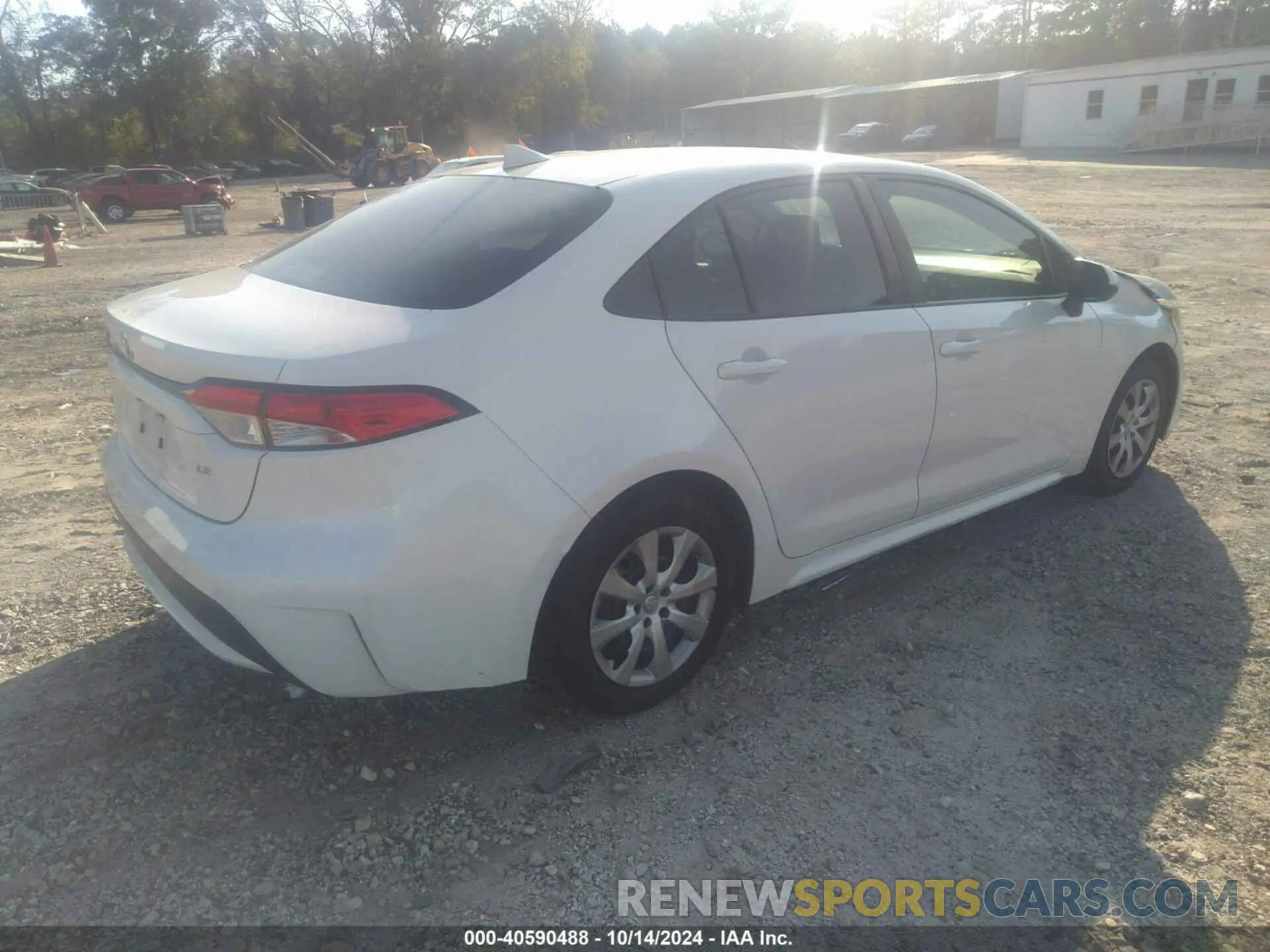 4 Photograph of a damaged car 5YFEPRAE5LP109337 TOYOTA COROLLA 2020