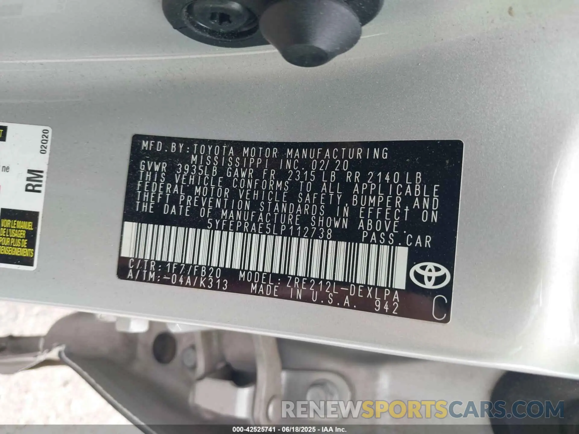 9 Photograph of a damaged car 5YFEPRAE5LP112738 TOYOTA COROLLA 2020