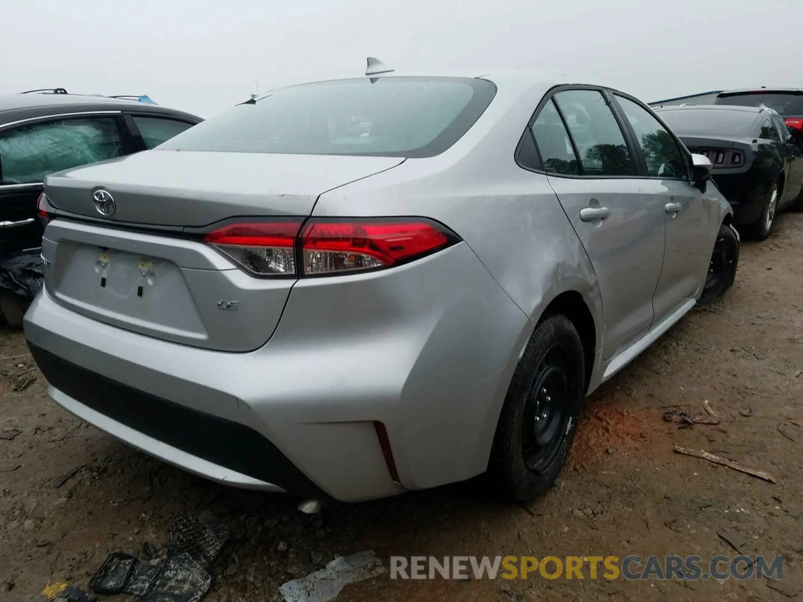 4 Photograph of a damaged car 5YFEPRAE5LP119446 TOYOTA COROLLA 2020