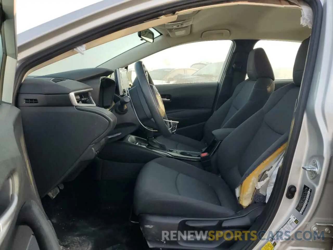 7 Photograph of a damaged car 5YFEPRAE5LP135078 TOYOTA COROLLA 2020
