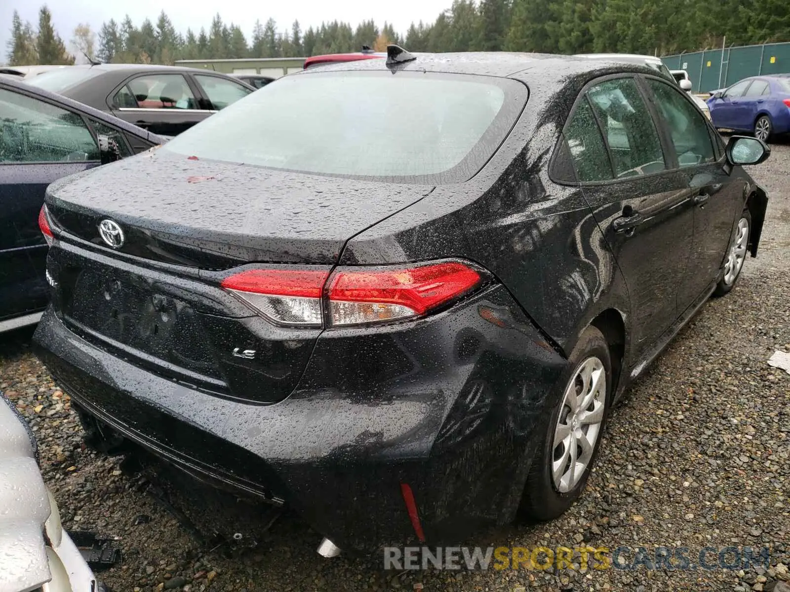 4 Photograph of a damaged car 5YFEPRAE5LP143164 TOYOTA COROLLA 2020