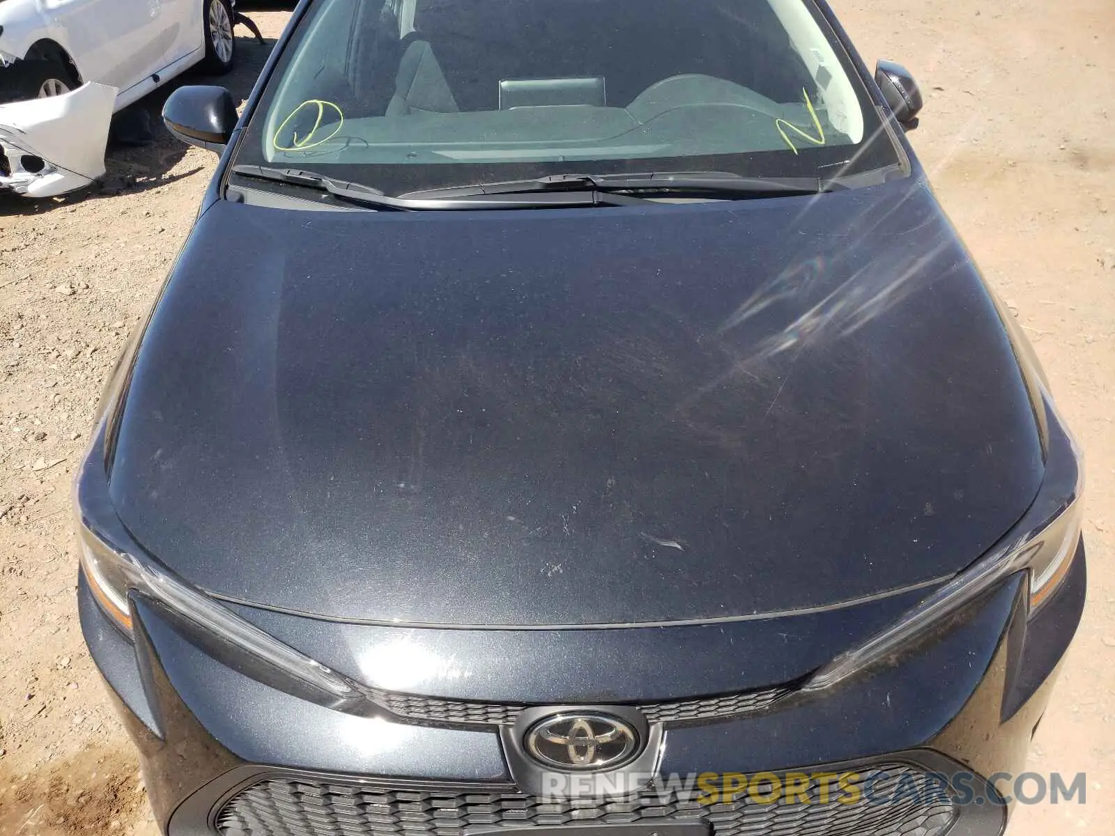 9 Photograph of a damaged car 5YFEPRAE6LP009974 TOYOTA COROLLA 2020