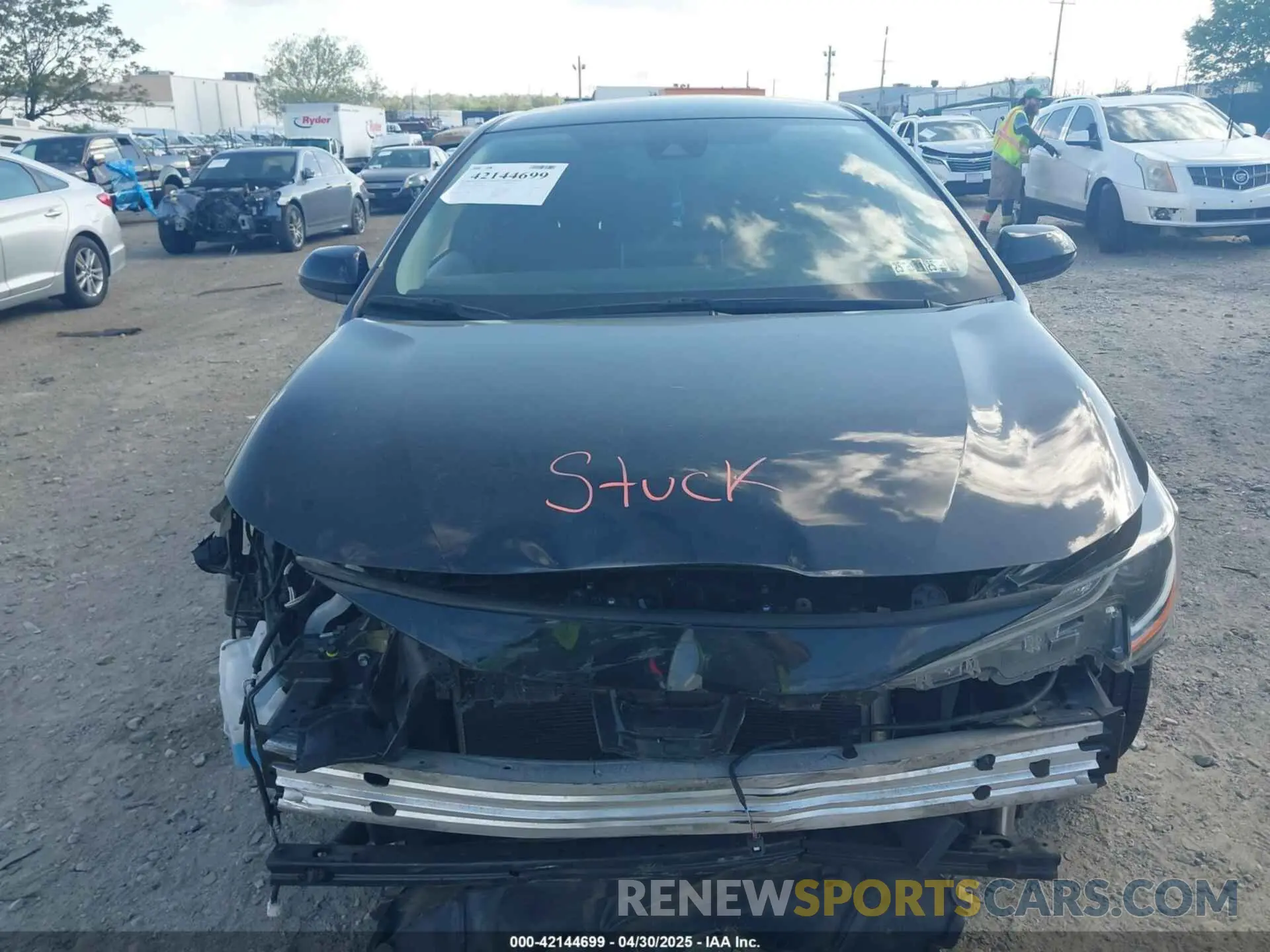 12 Photograph of a damaged car 5YFEPRAE6LP014303 TOYOTA COROLLA 2020