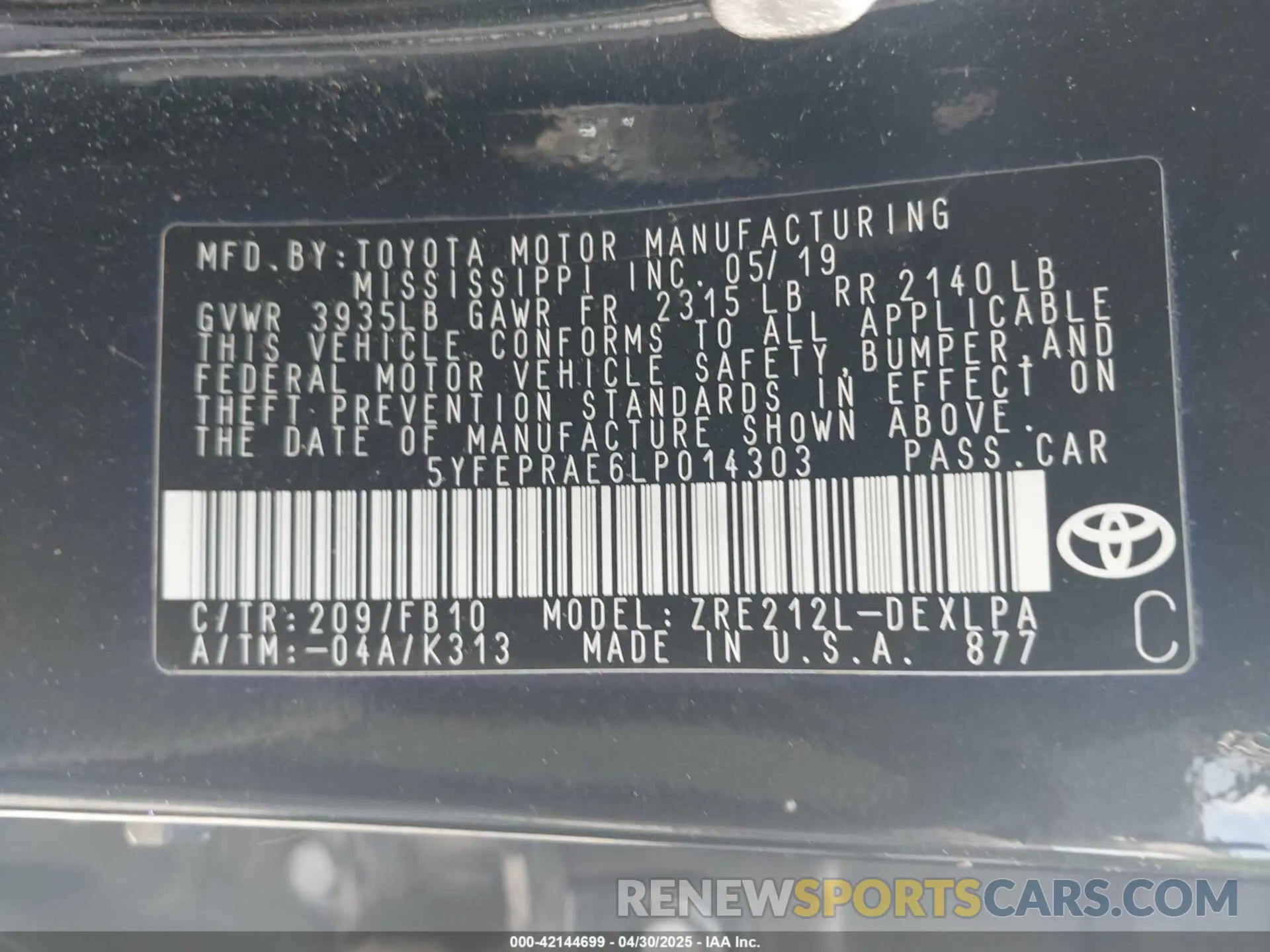 9 Photograph of a damaged car 5YFEPRAE6LP014303 TOYOTA COROLLA 2020