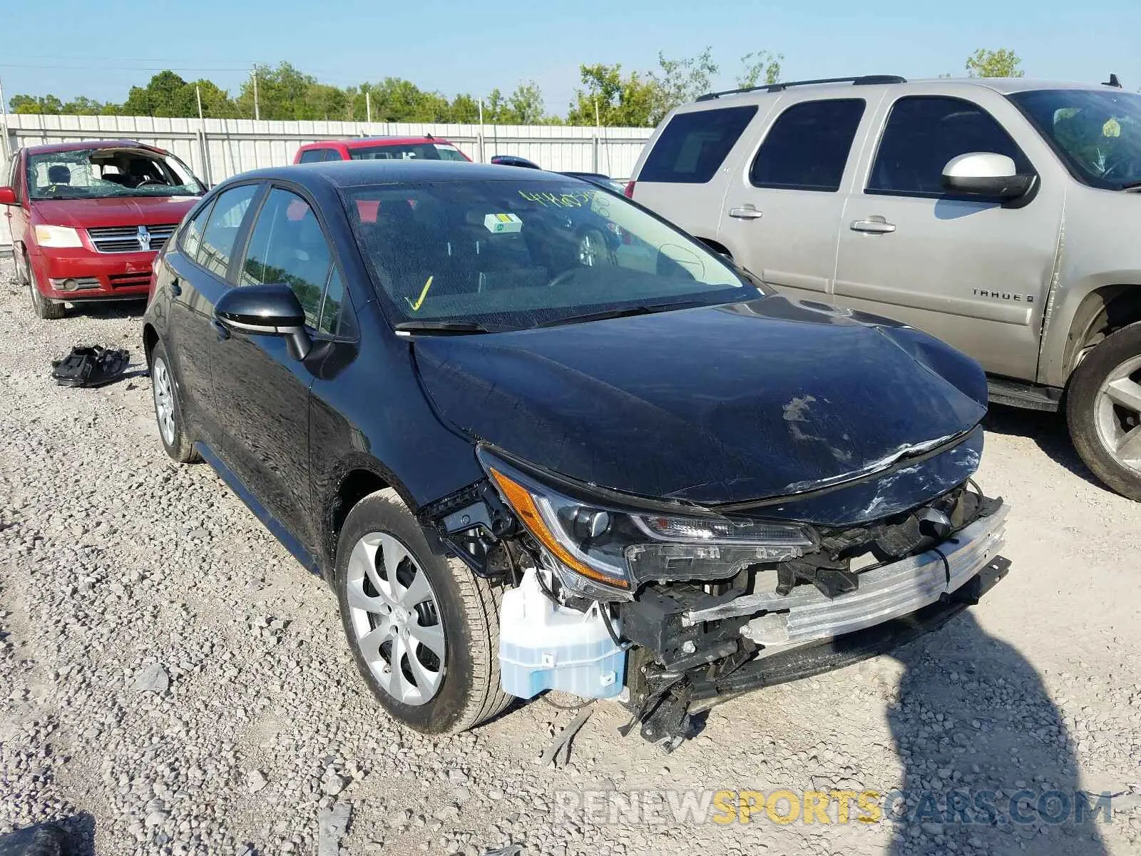 1 Photograph of a damaged car 5YFEPRAE6LP023809 TOYOTA COROLLA 2020
