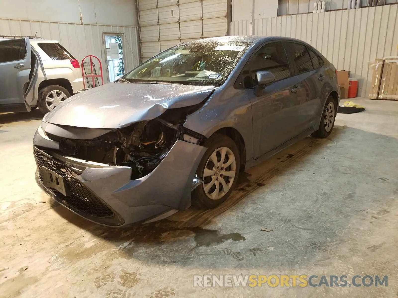 2 Photograph of a damaged car 5YFEPRAE6LP052470 TOYOTA COROLLA 2020