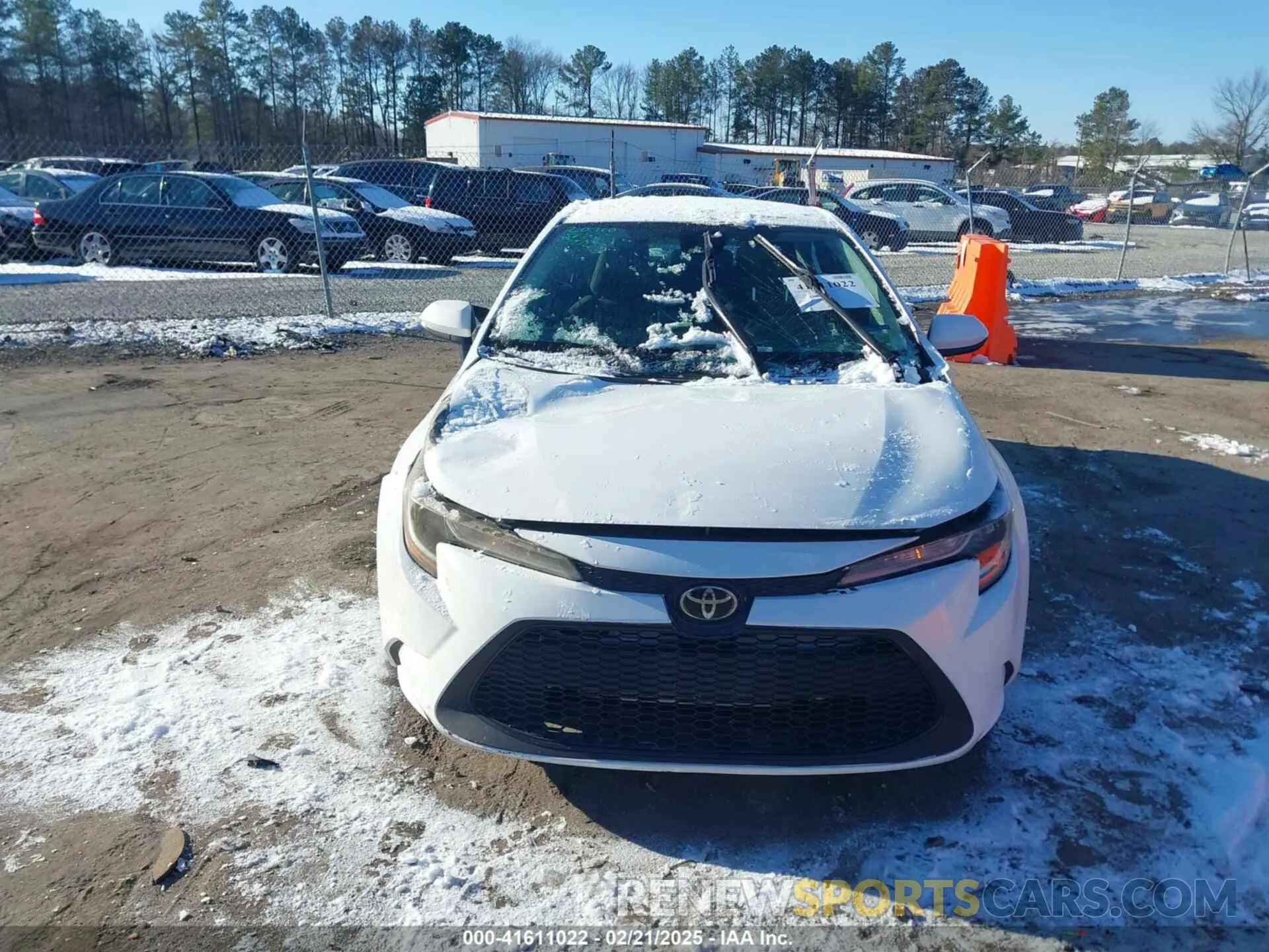 12 Photograph of a damaged car 5YFEPRAE6LP052615 TOYOTA COROLLA 2020