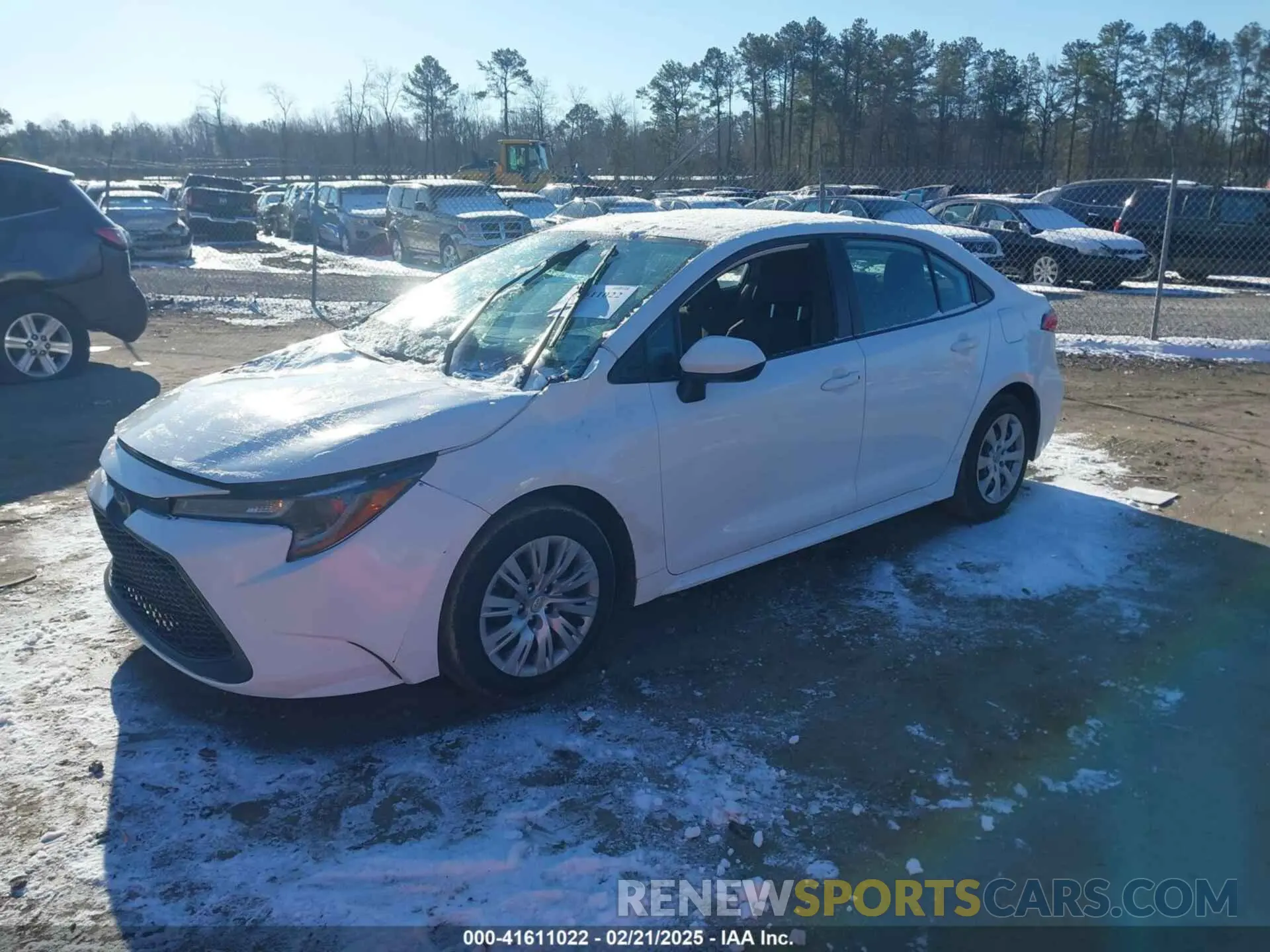 2 Photograph of a damaged car 5YFEPRAE6LP052615 TOYOTA COROLLA 2020