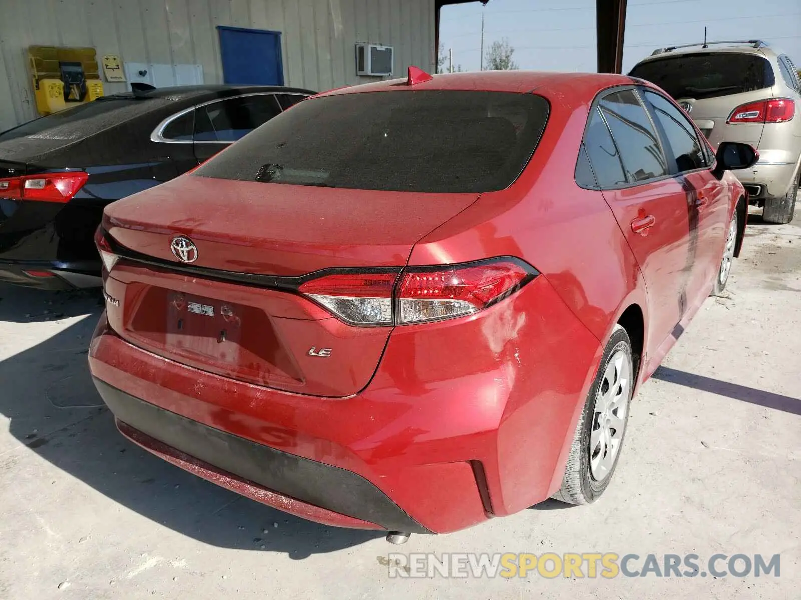 4 Photograph of a damaged car 5YFEPRAE6LP069771 TOYOTA COROLLA 2020