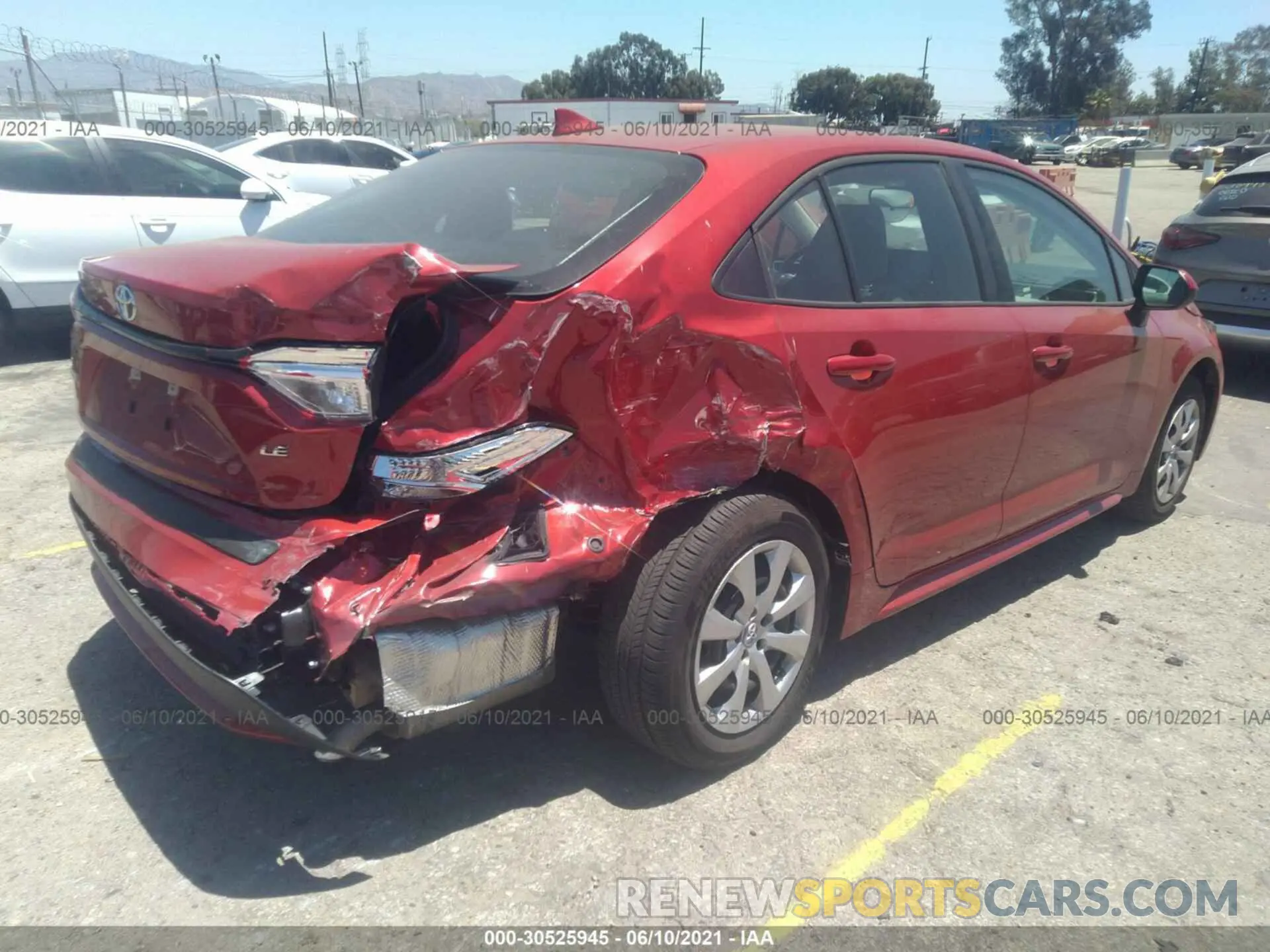 4 Photograph of a damaged car 5YFEPRAE6LP071214 TOYOTA COROLLA 2020