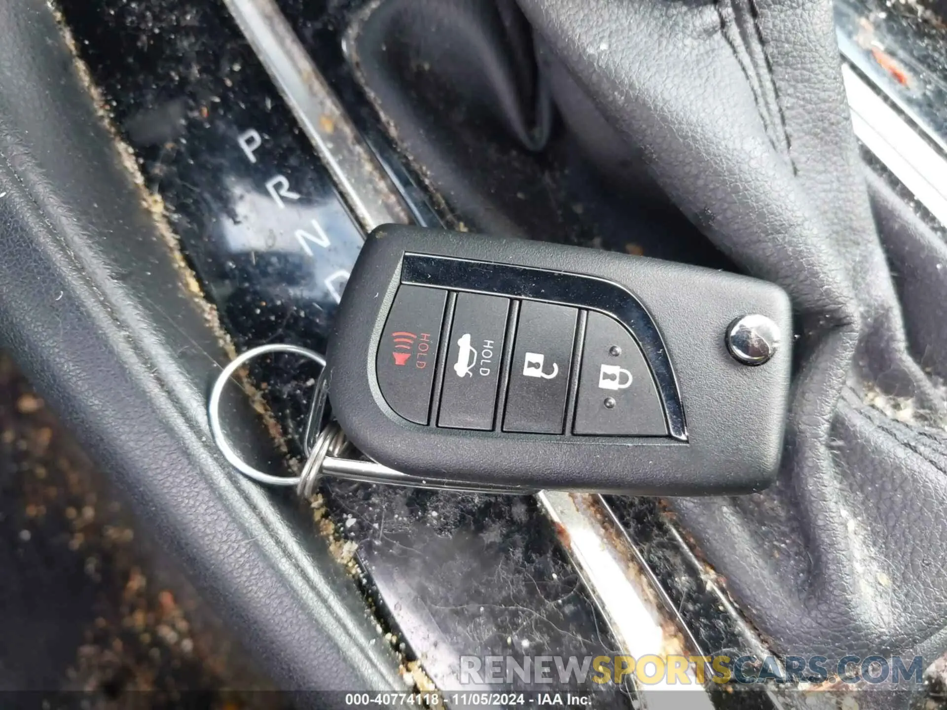 11 Photograph of a damaged car 5YFEPRAE6LP075182 TOYOTA COROLLA 2020